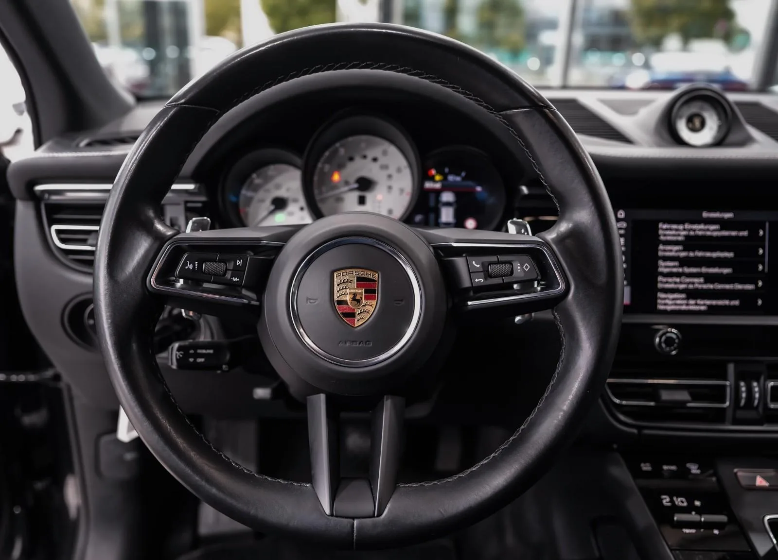 2022 Porsche Macan GTS, 19/30