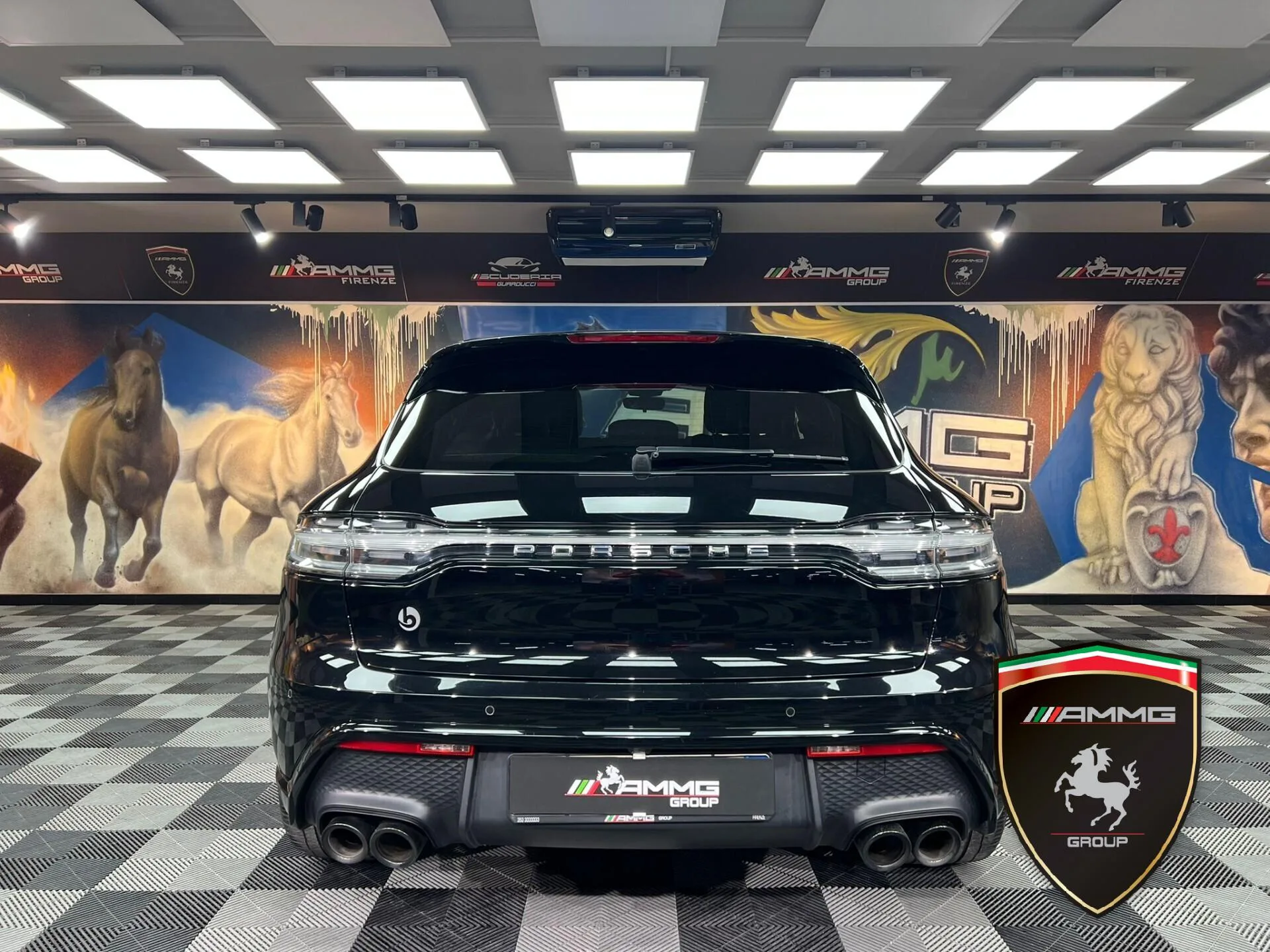 2022 Porsche Macan S, 5/15