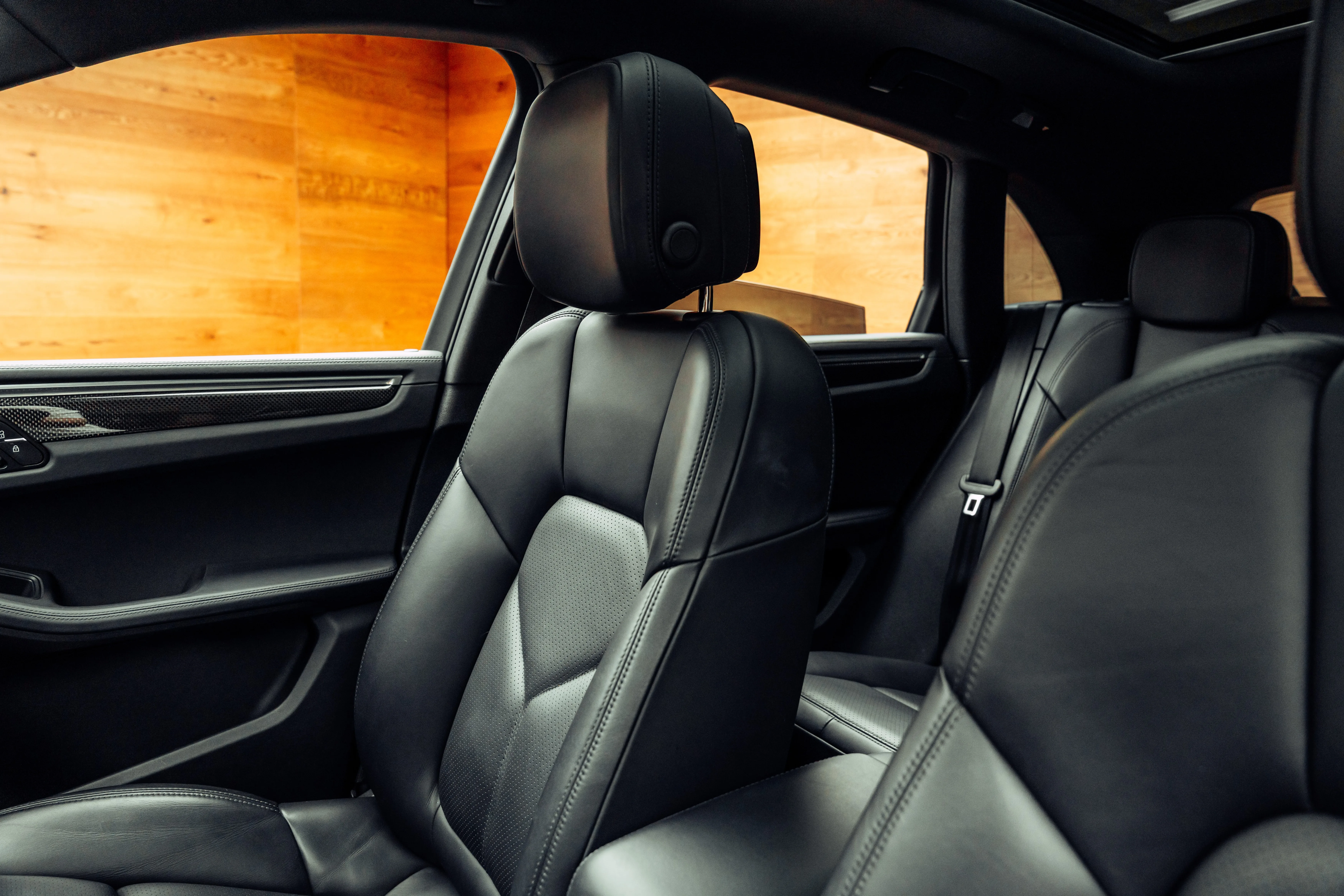 2022 Porsche Macan S, 7/18