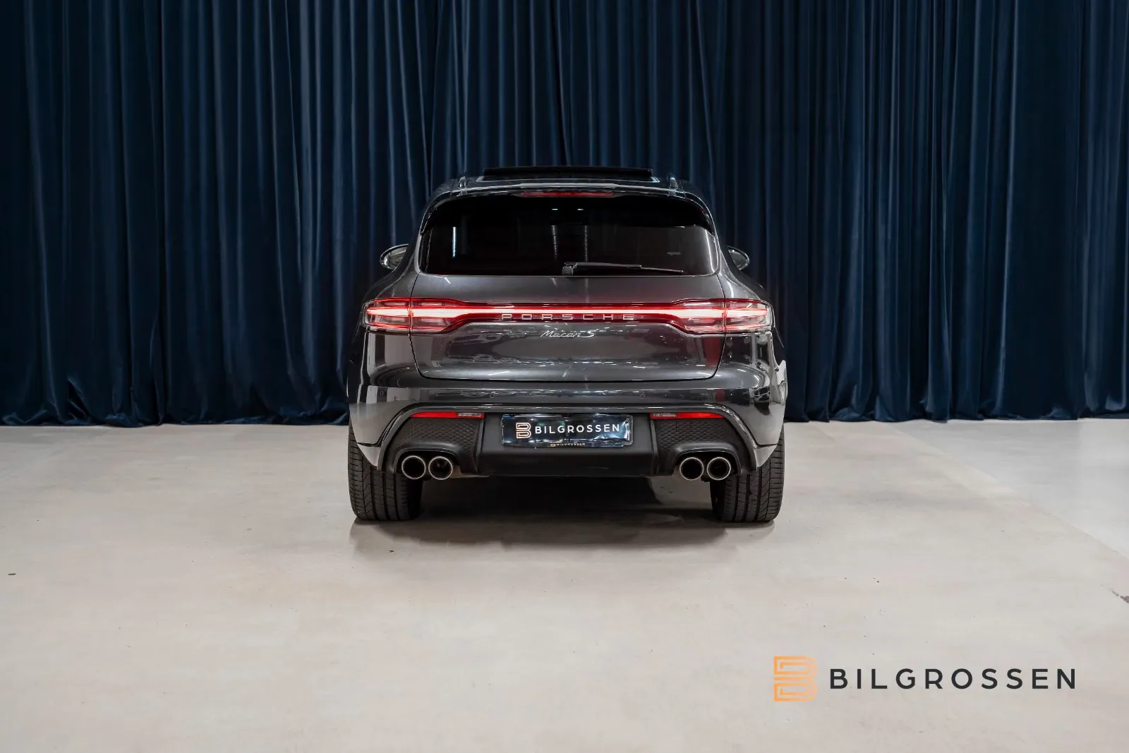 2022 Porsche Macan S, 4/21