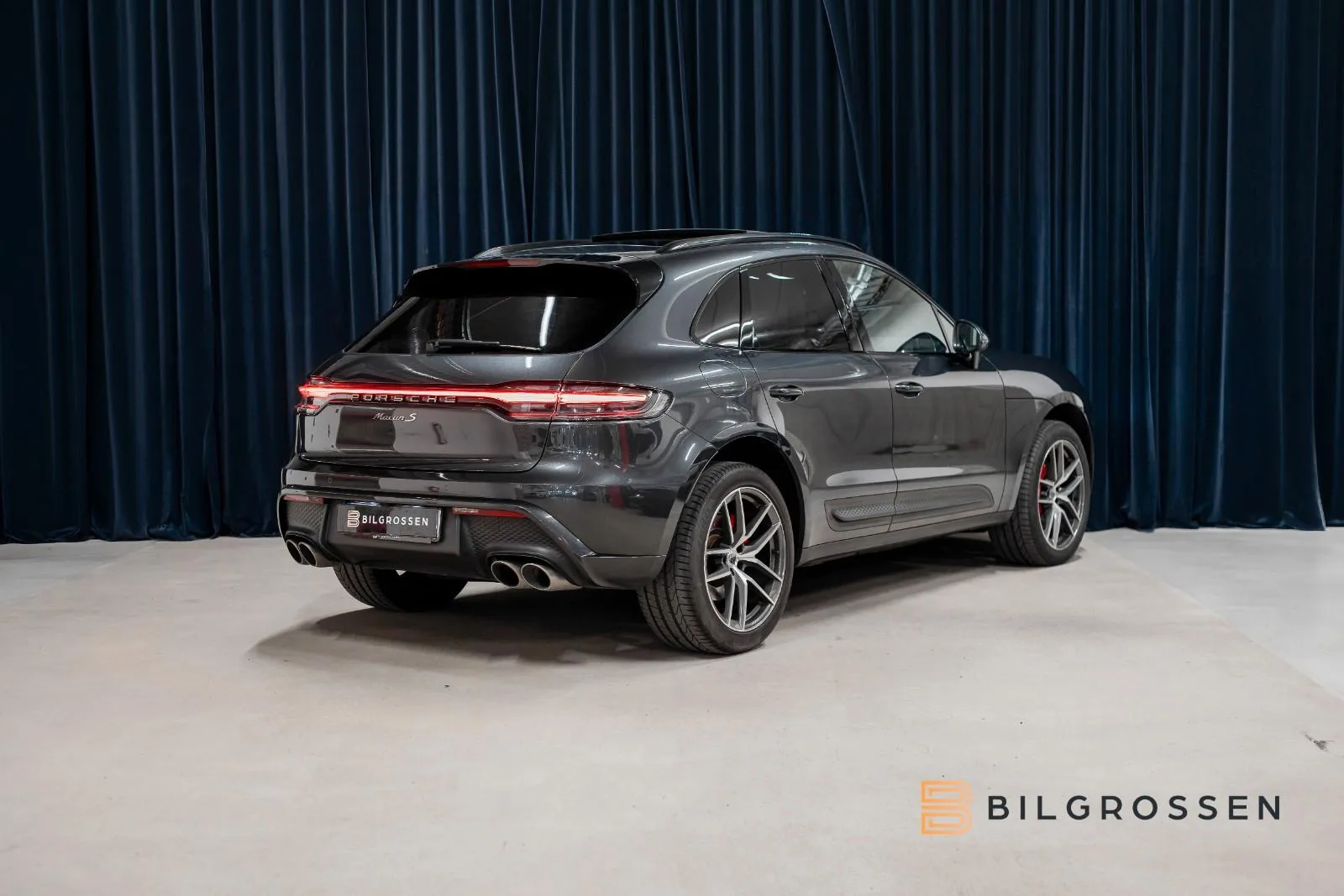 2022 Porsche Macan S, 5/21