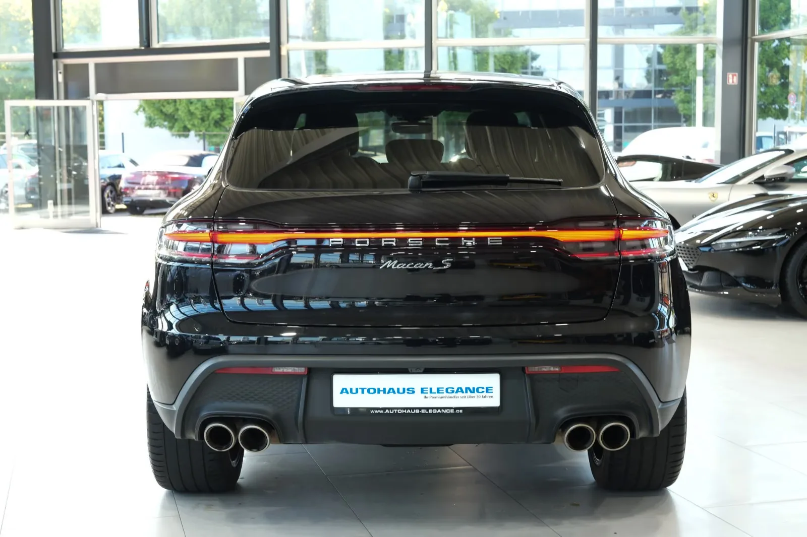2022 Porsche Macan S, 5/26