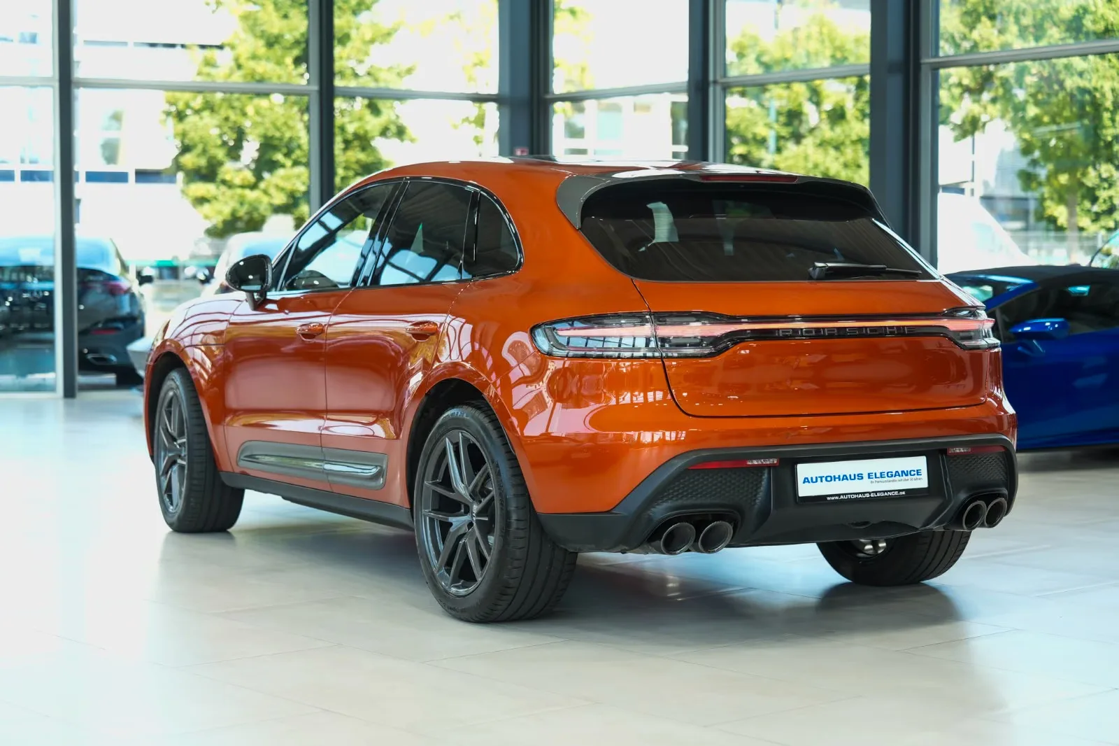 2022 Porsche Macan T, 3/25