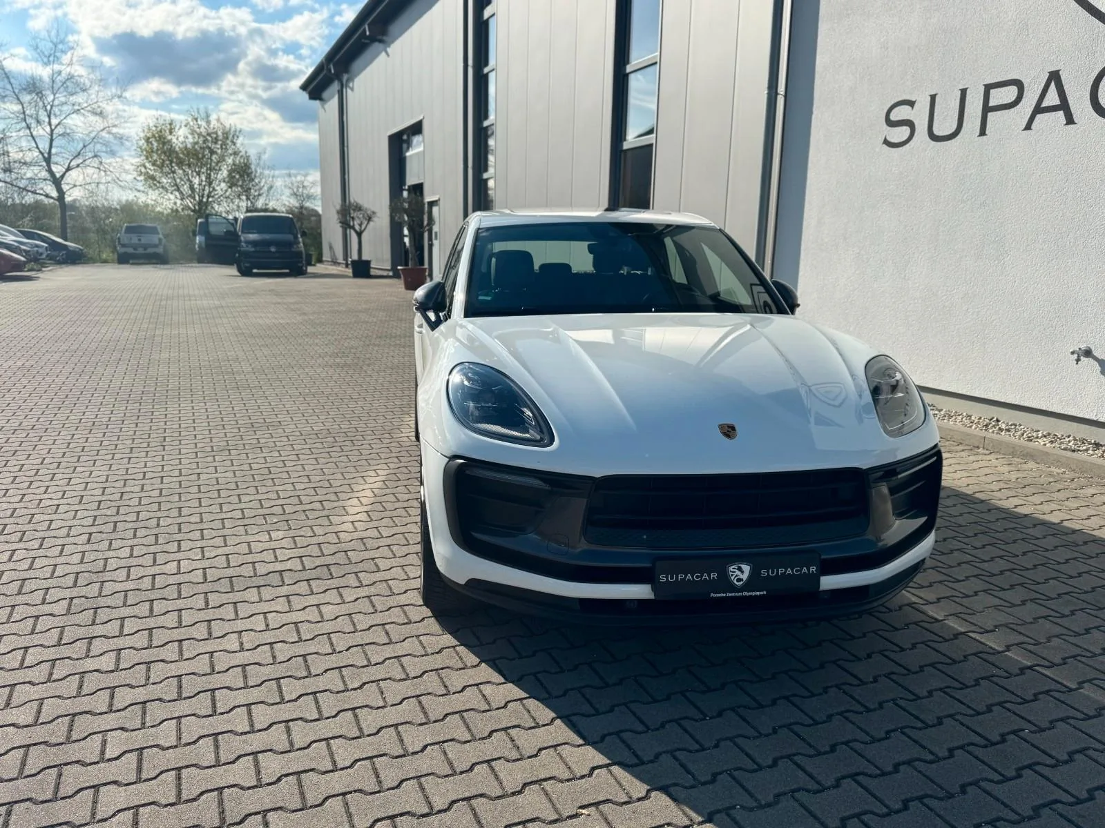 2022 Porsche Macan T, 4/30