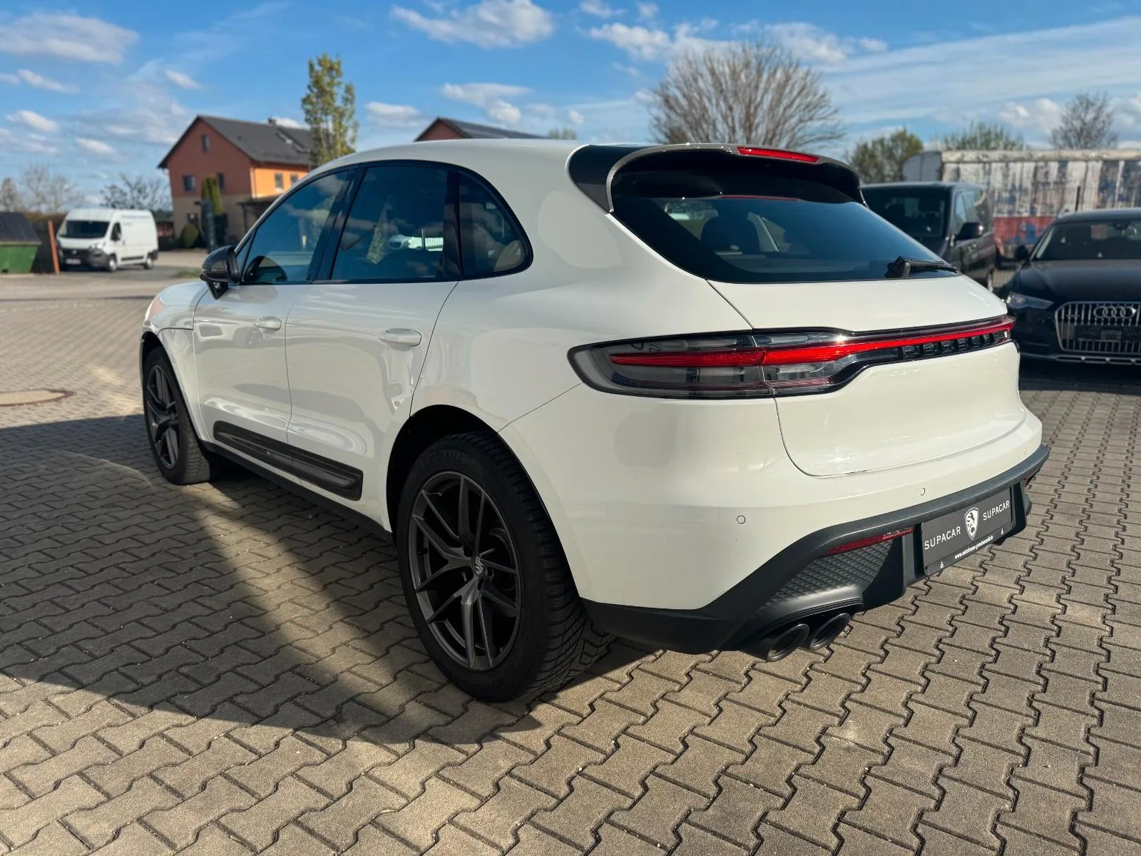 2022 Porsche Macan T, 10/30
