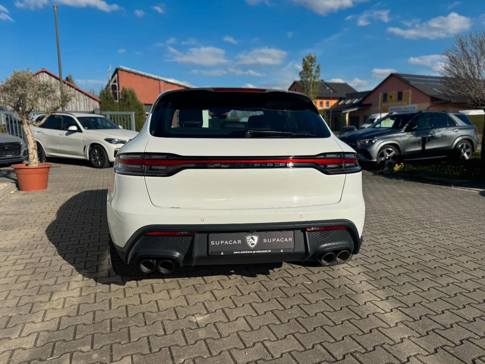 2022 Porsche Macan T, 12/30