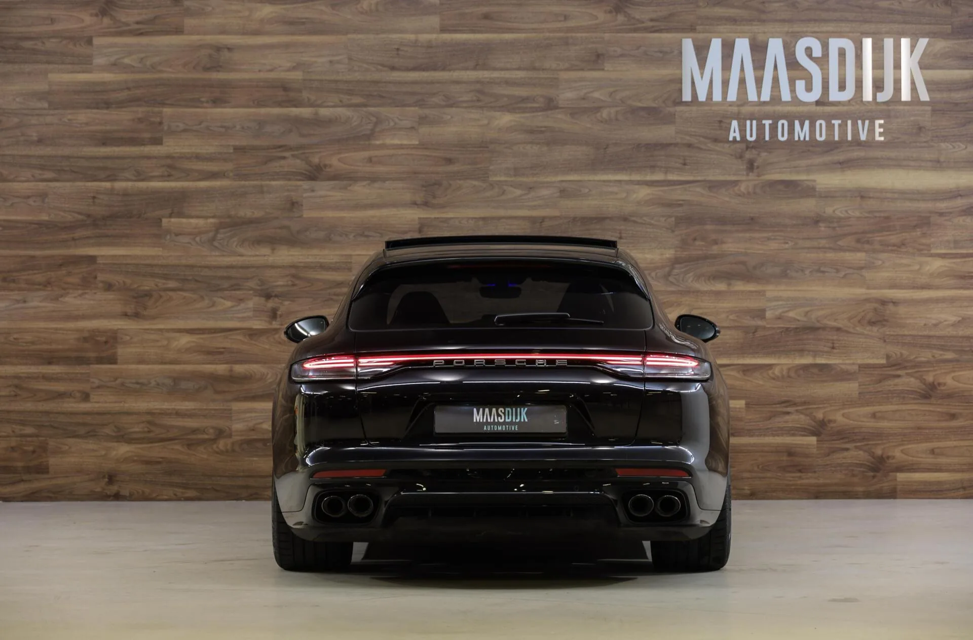 2022 Porsche Panamera 4 E-Hybrid Sport Turismo Platinum Edition, 8/30
