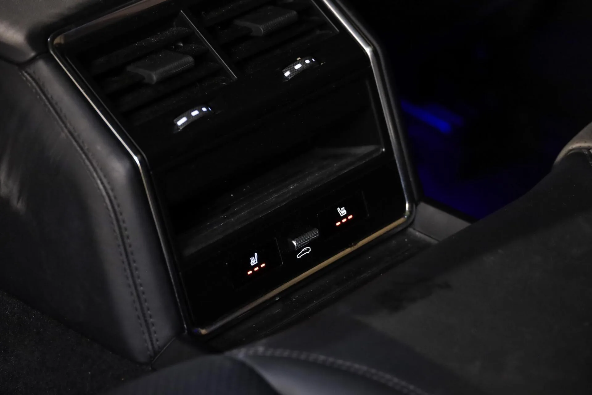 2022 Porsche Panamera 4 E-Hybrid Sport Turismo Platinum Edition, 10/30