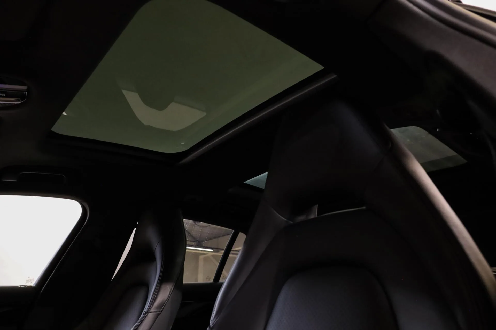 2022 Porsche Panamera 4 E-Hybrid Sport Turismo Platinum Edition, 14/30