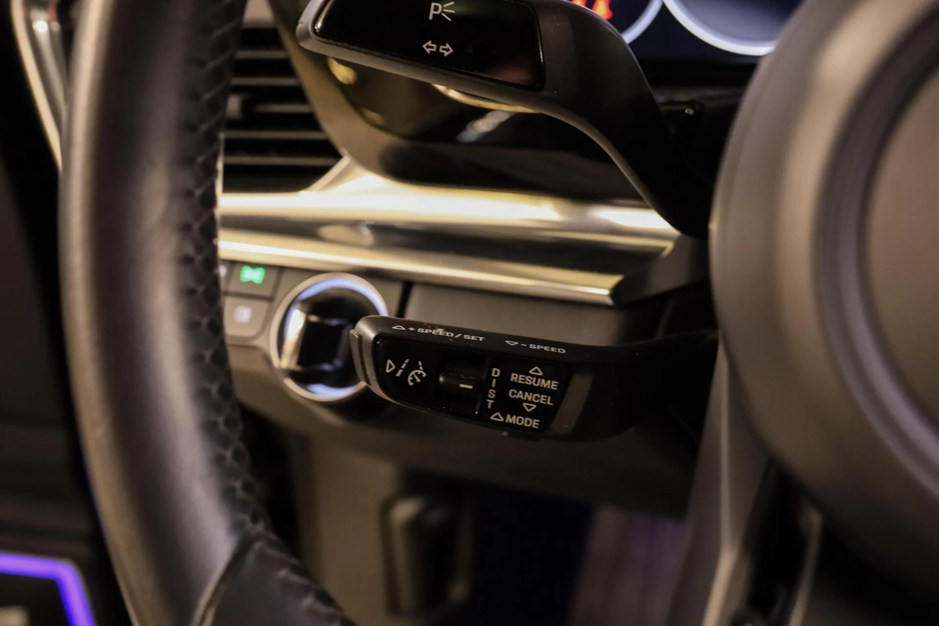 2022 Porsche Panamera 4 E-Hybrid Sport Turismo Platinum Edition, 17/30
