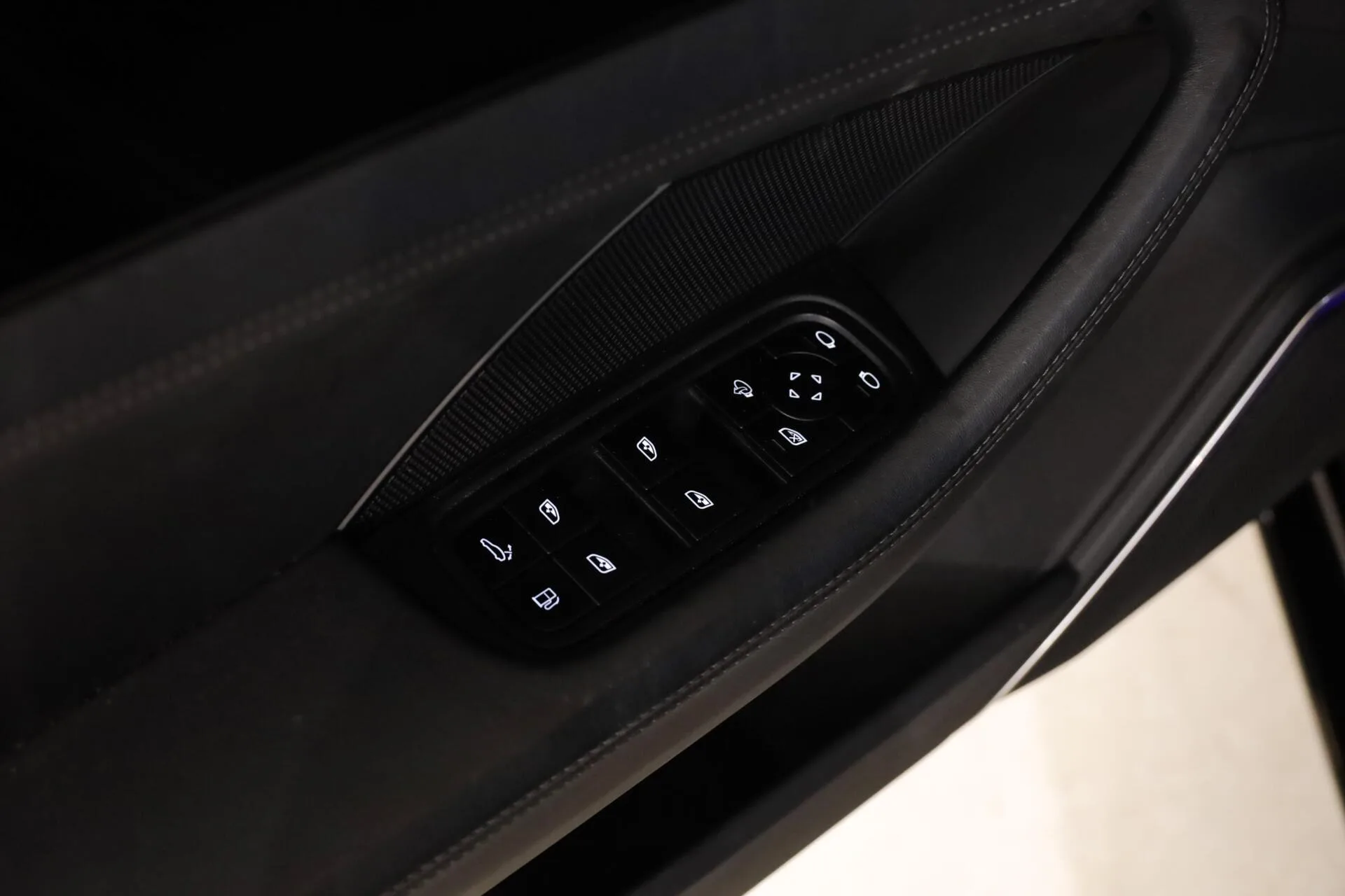 2022 Porsche Panamera 4 E-Hybrid Sport Turismo Platinum Edition, 24/30