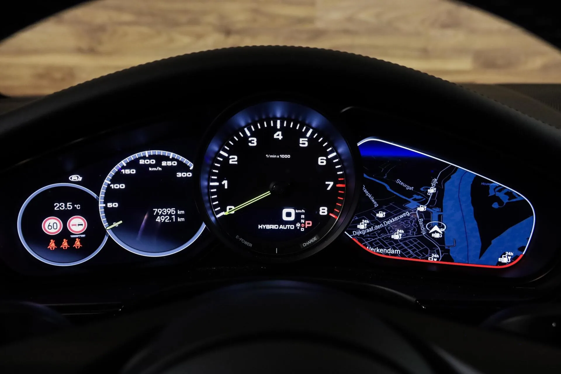 2022 Porsche Panamera 4 E-Hybrid Sport Turismo Platinum Edition, 26/30