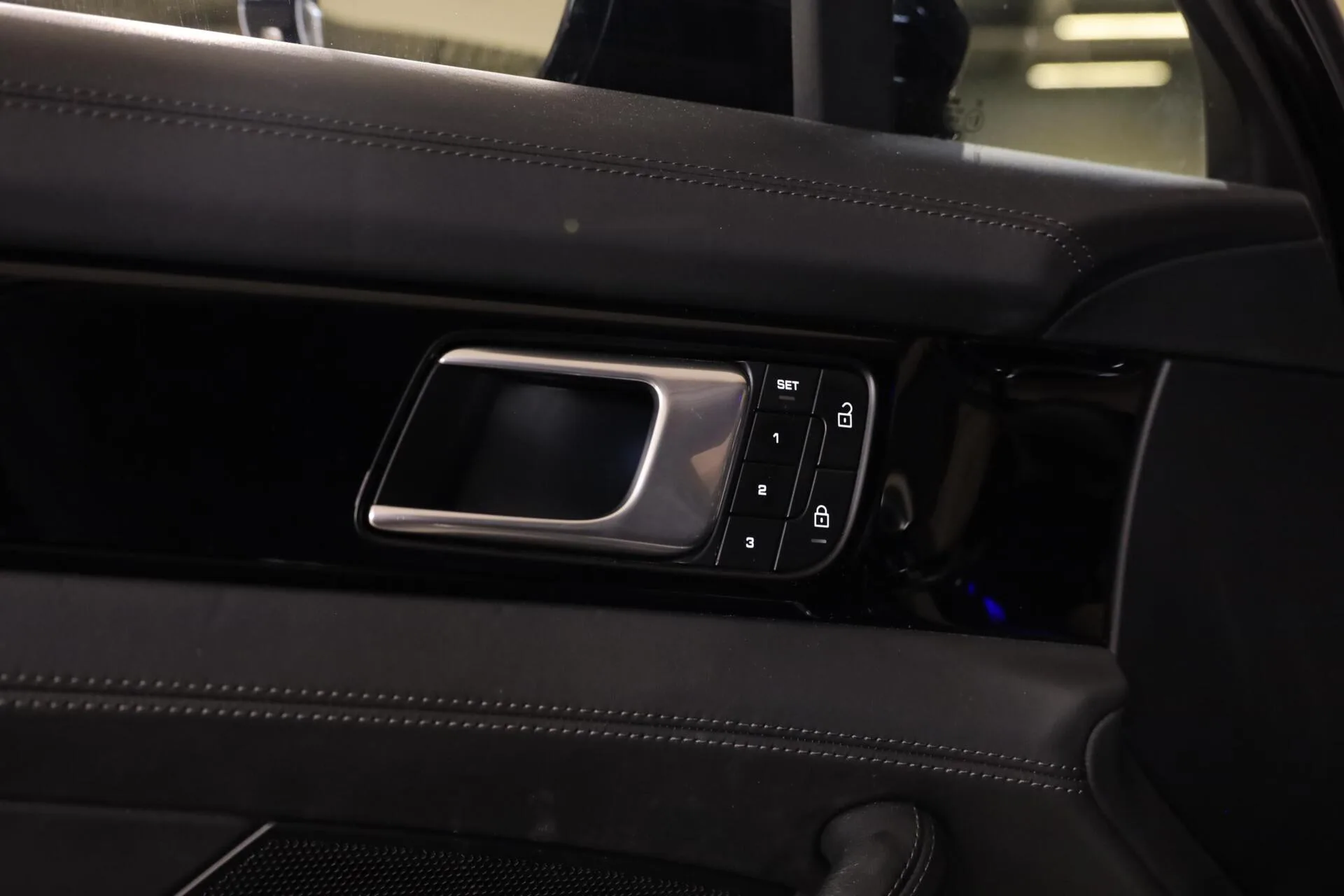 2022 Porsche Panamera 4 E-Hybrid Sport Turismo Platinum Edition, 27/30
