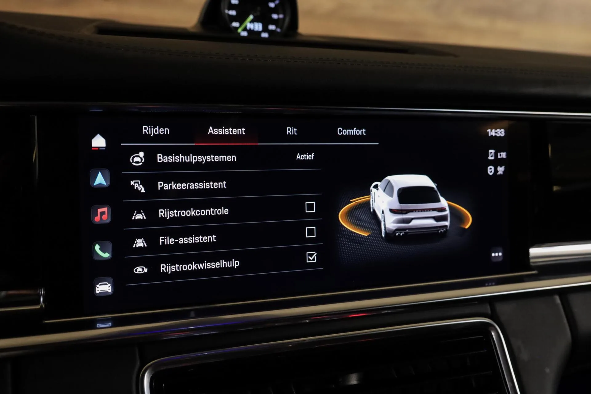 2022 Porsche Panamera 4 E-Hybrid Sport Turismo Platinum Edition, 28/30