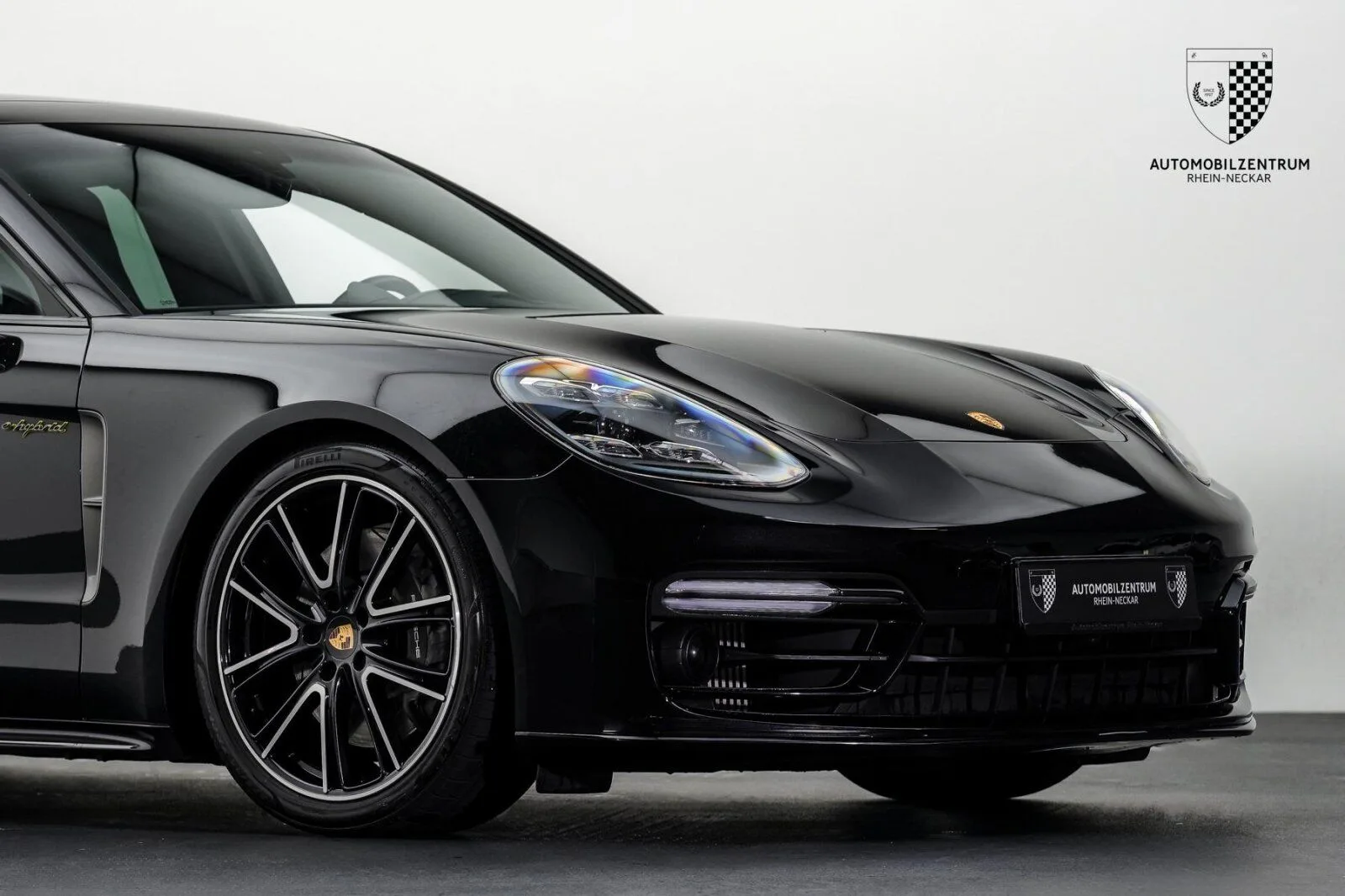 2022 Porsche Panamera 4 E-Hybrid, 3/30