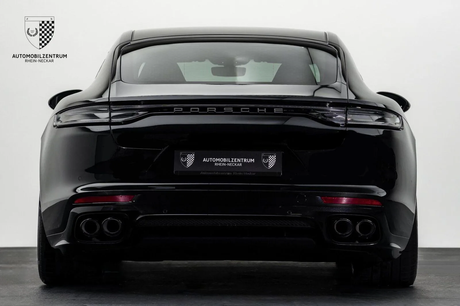 2022 Porsche Panamera 4 E-Hybrid, 7/30