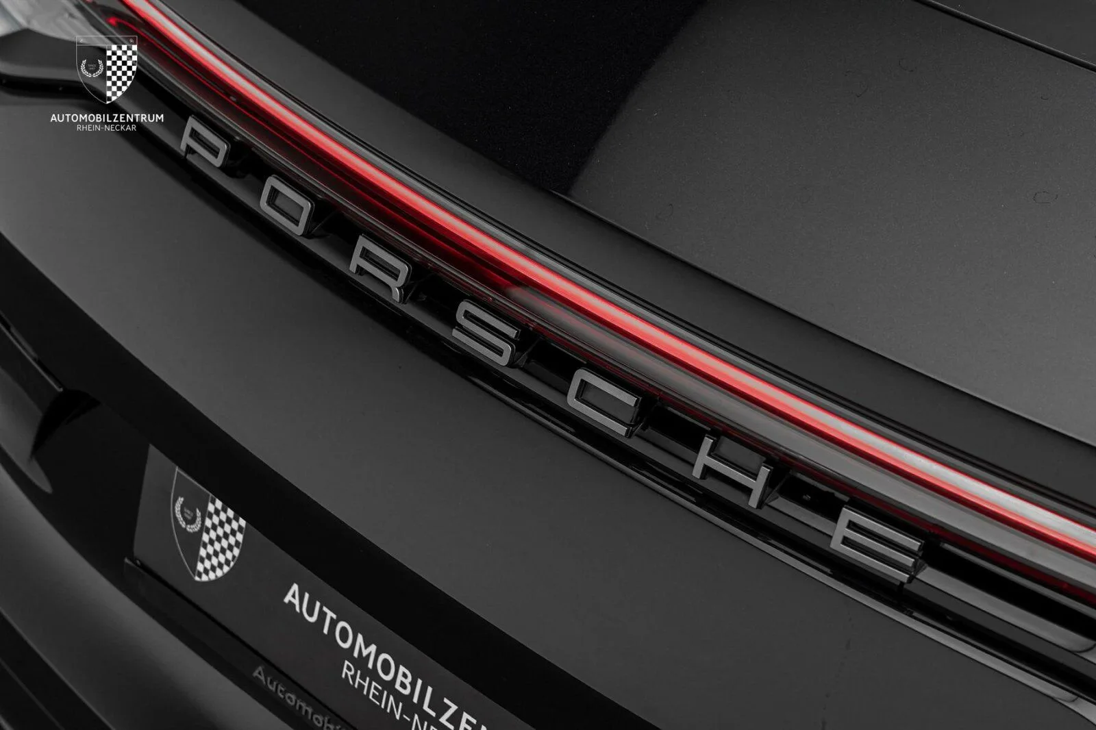 2022 Porsche Panamera 4 E-Hybrid, 10/30