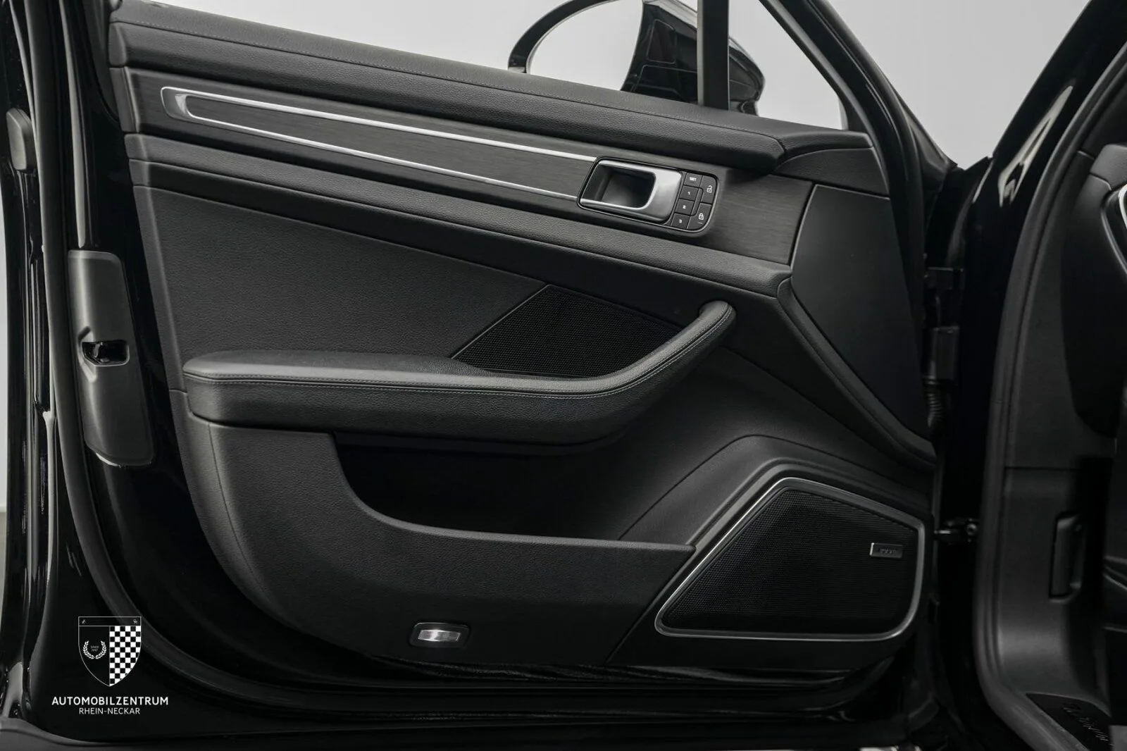 2022 Porsche Panamera 4 E-Hybrid, 13/30