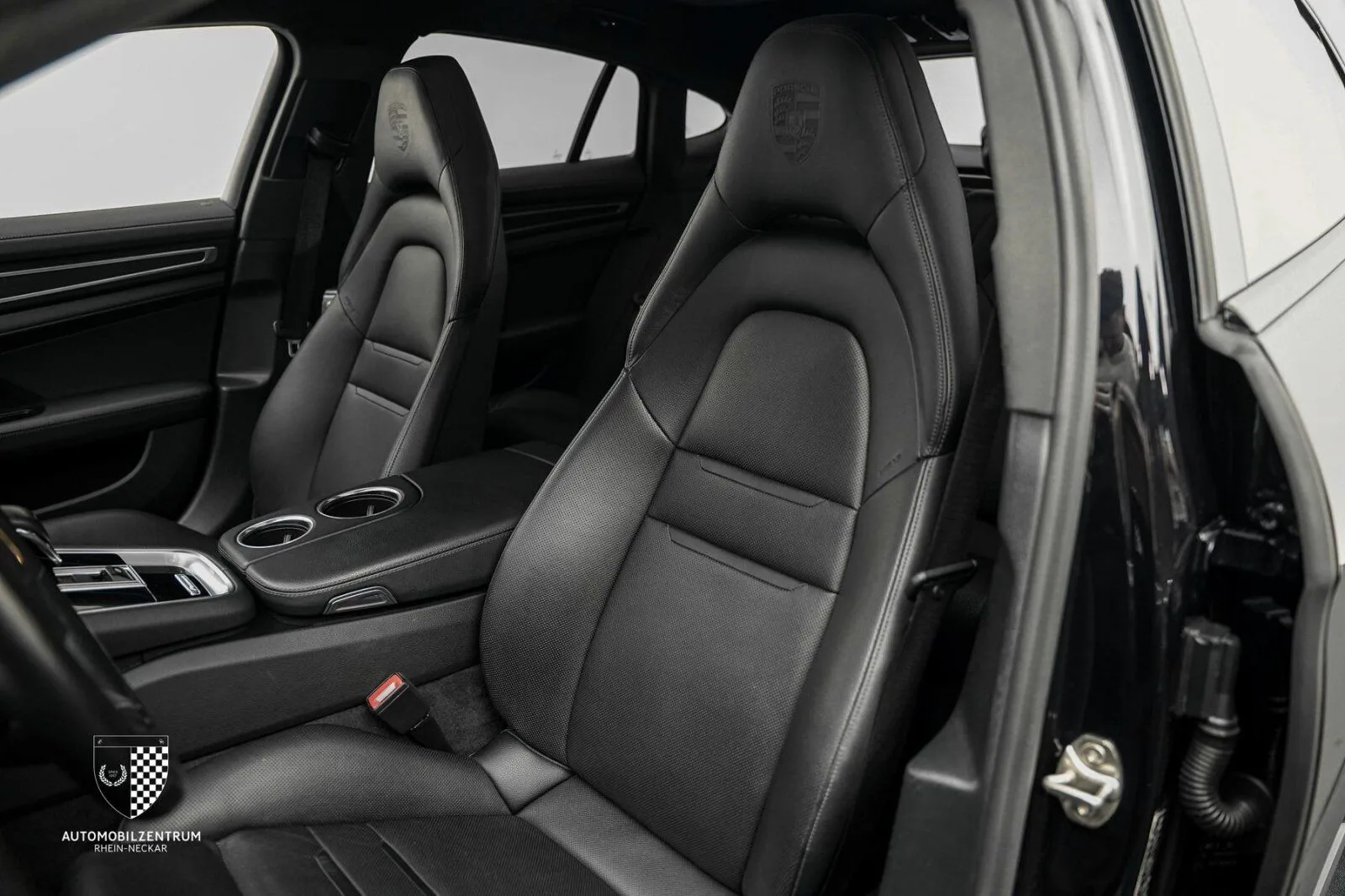 2022 Porsche Panamera 4 E-Hybrid, 24/30