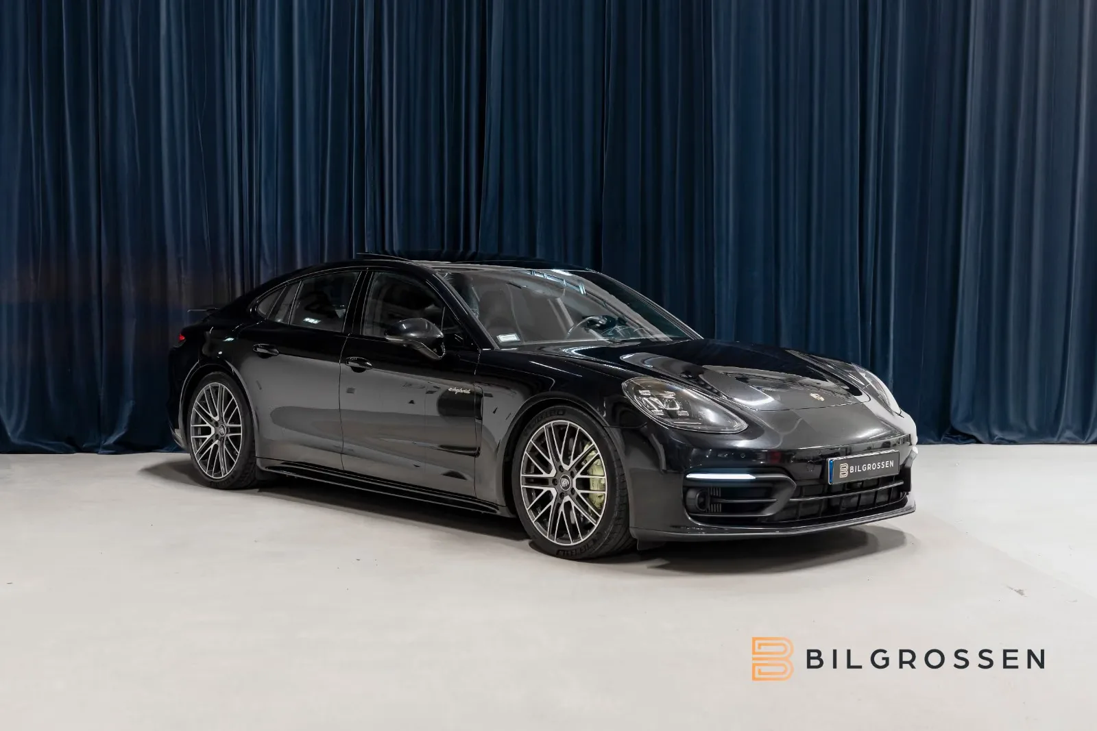 2022 Porsche Panamera 4S E-Hybrid, 7/19