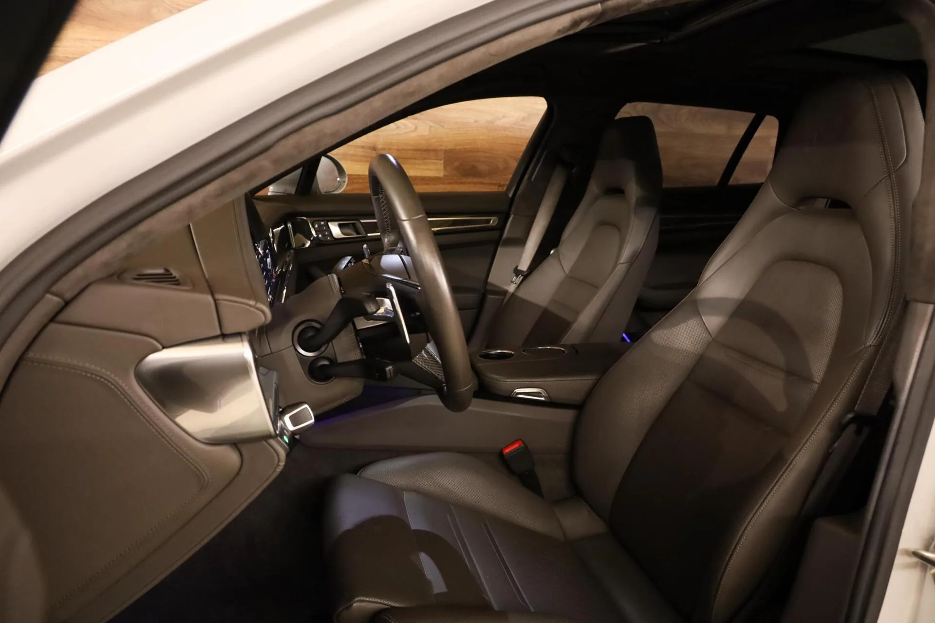2022 Porsche Panamera Turbo S E-Hybrid Sport Turismo, 6/30