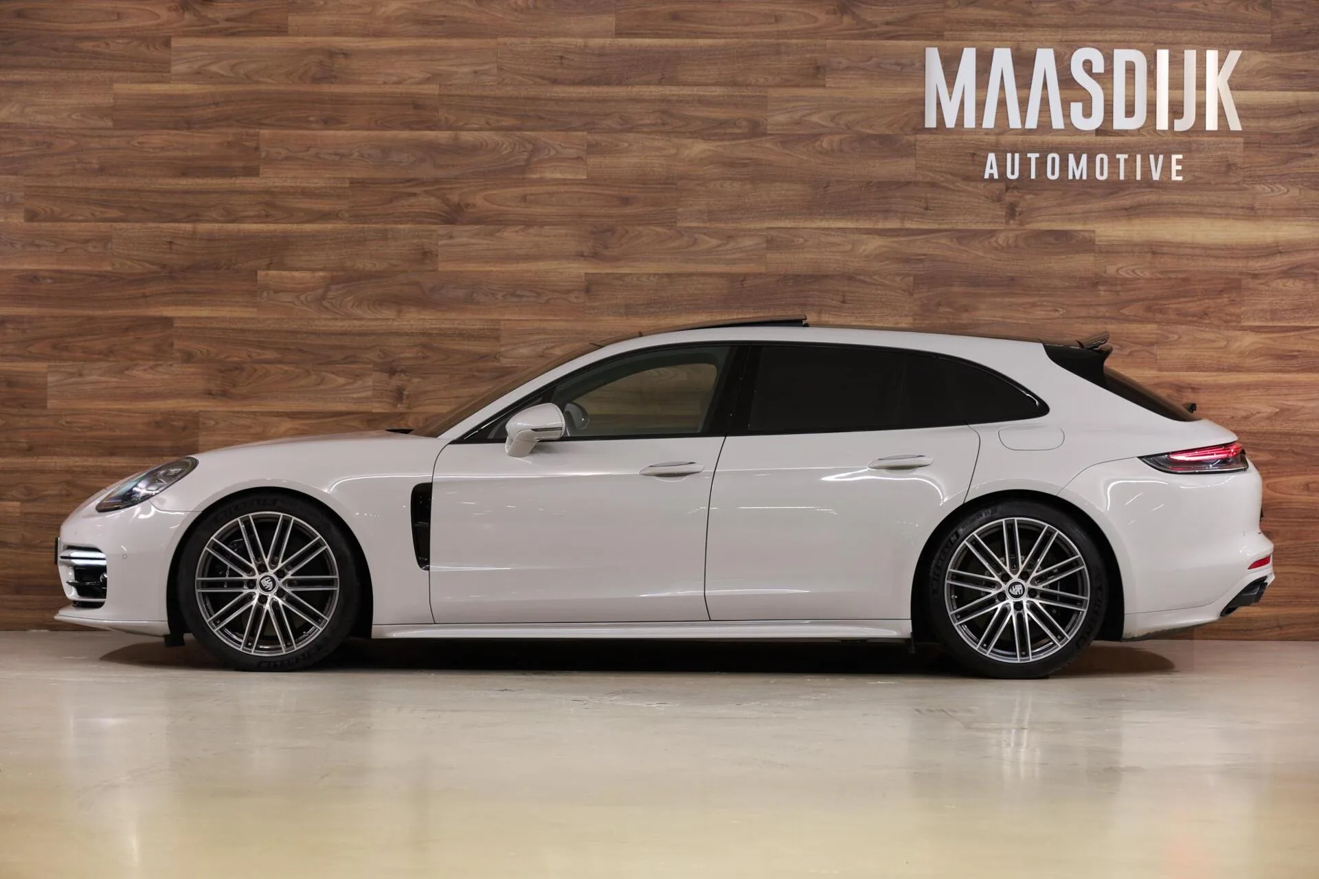 2022 Porsche Panamera Turbo S E-Hybrid Sport Turismo, 13/30