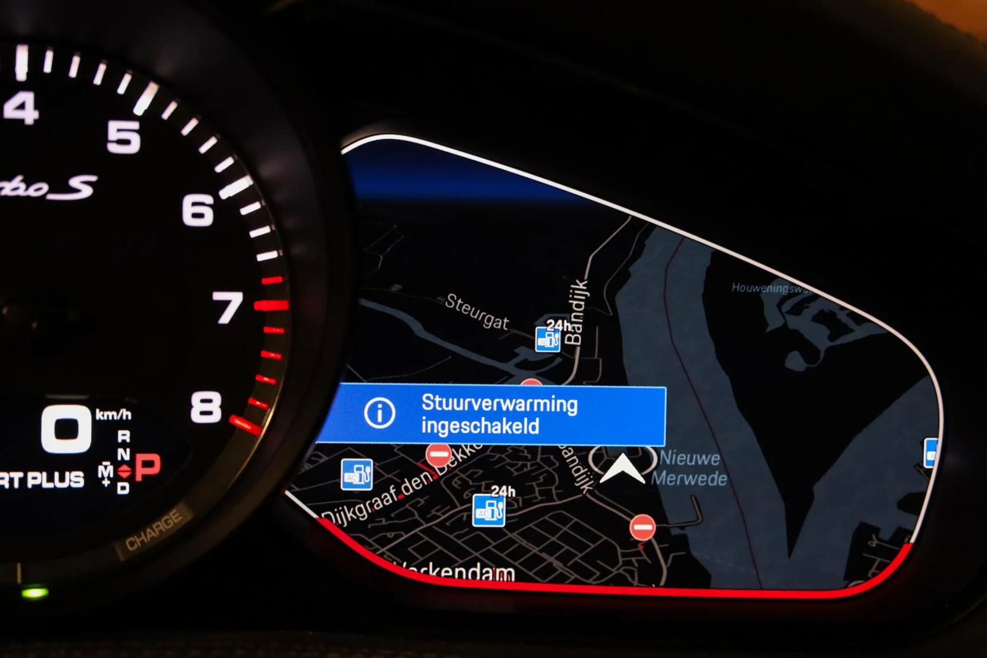 2022 Porsche Panamera Turbo S E-Hybrid Sport Turismo, 21/30