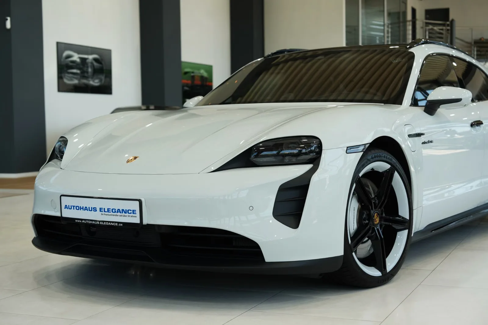 2022 Porsche Taycan GTS Sport Turismo, 3/30