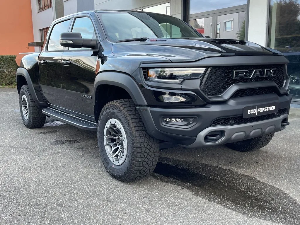 2022 Ram 1500 TRX proposée par un concessionnaire spécialisé à Stuttgart, Allemagne, photo principale