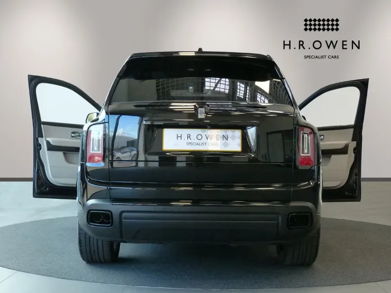 2022 Rolls-Royce Cullinan Black Badge, 12/30