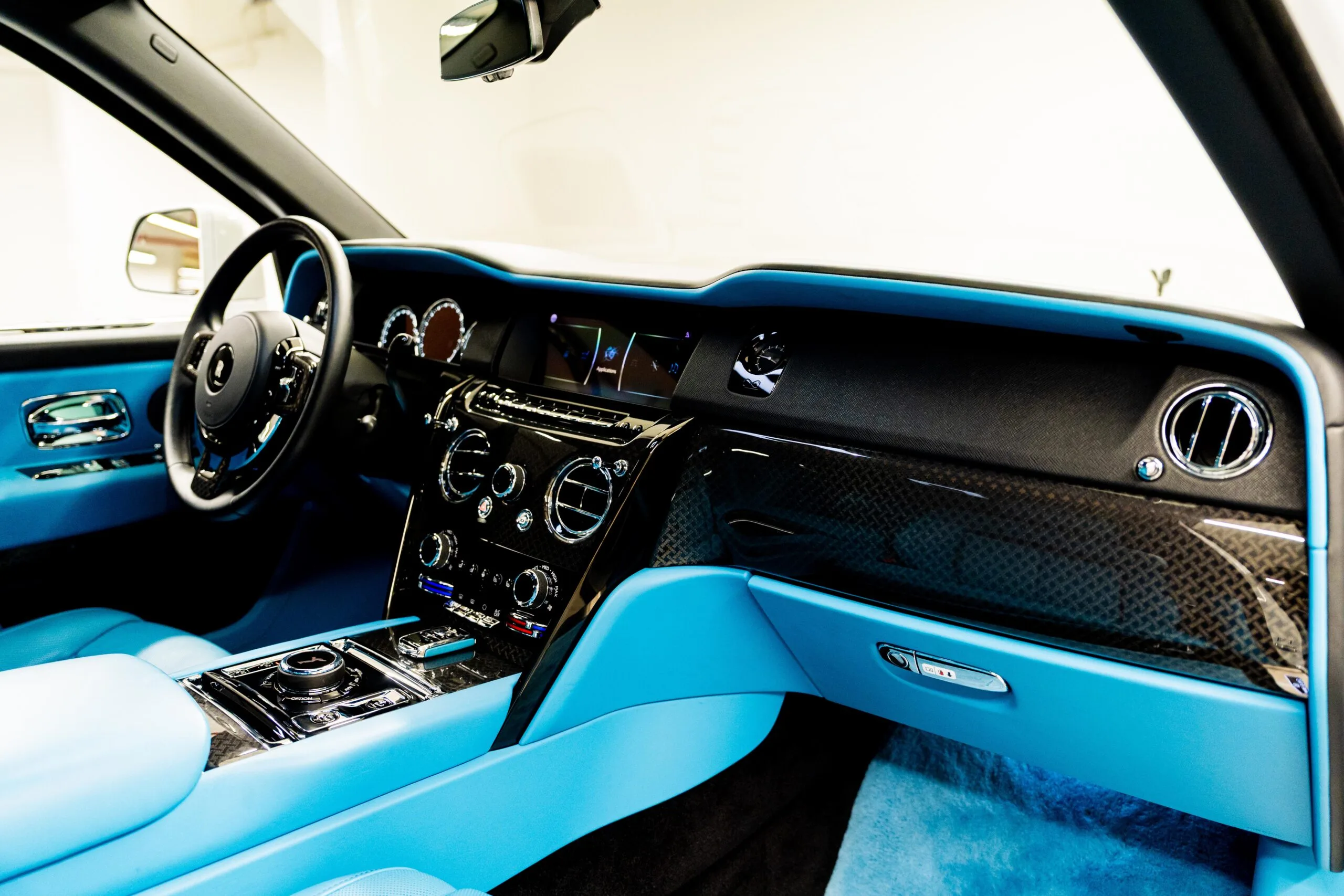2022 Rolls-Royce Cullinan Black Badge, 14/20