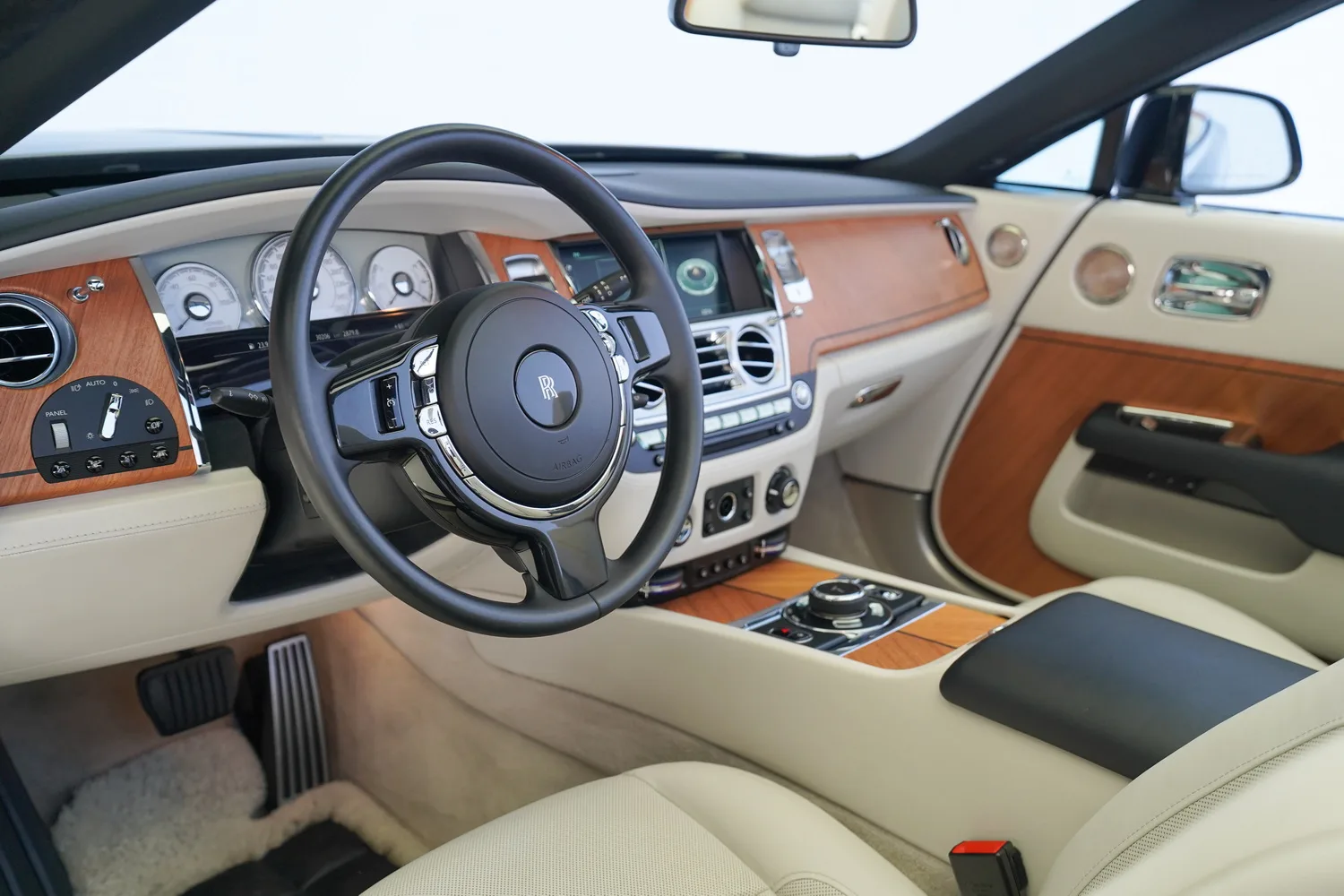 2022 Rolls-Royce Dawn, 14/16