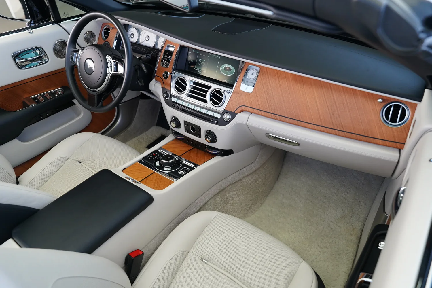 2022 Rolls-Royce Dawn, 15/16