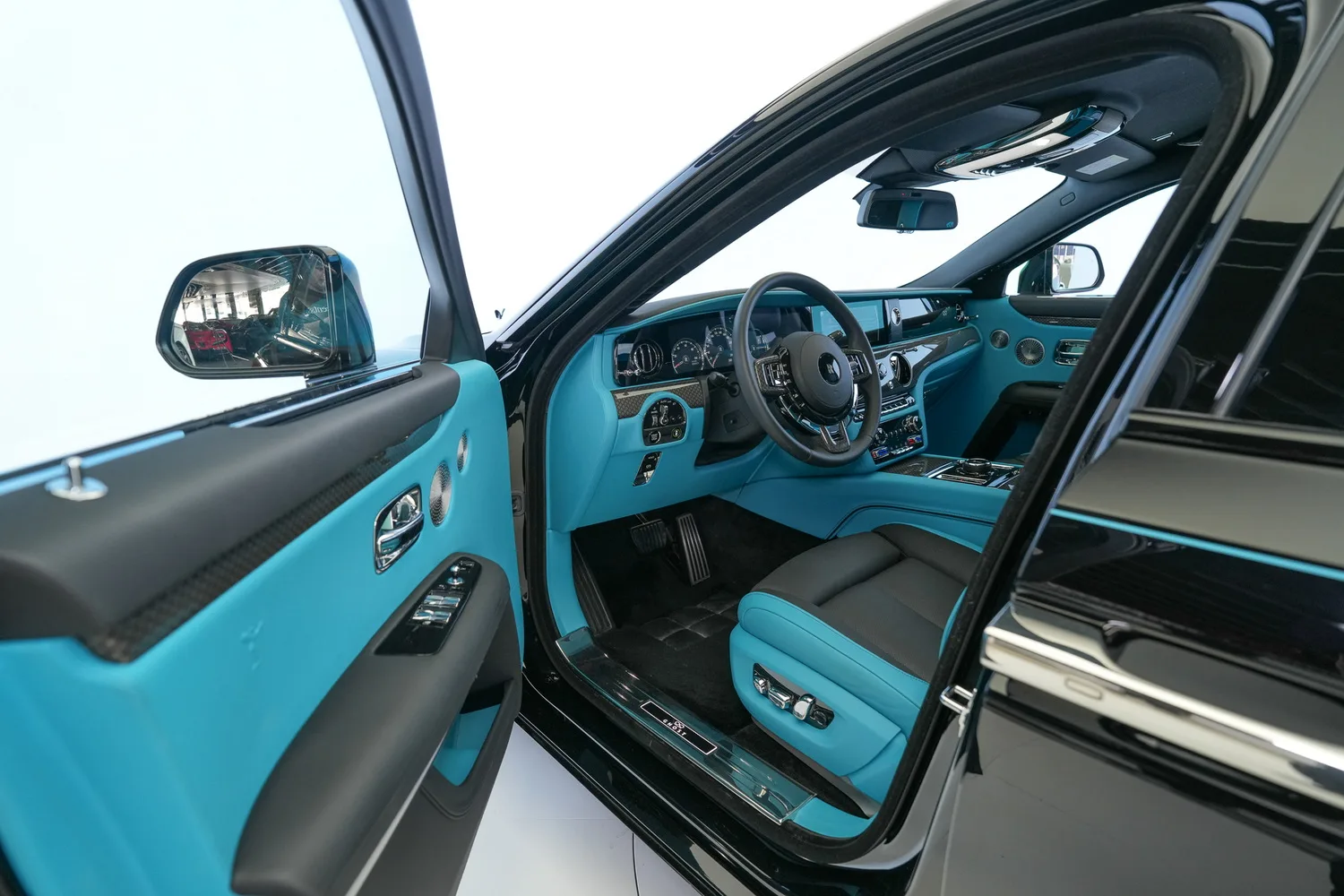 2022 Rolls-Royce Ghost Black Badge, 3/17