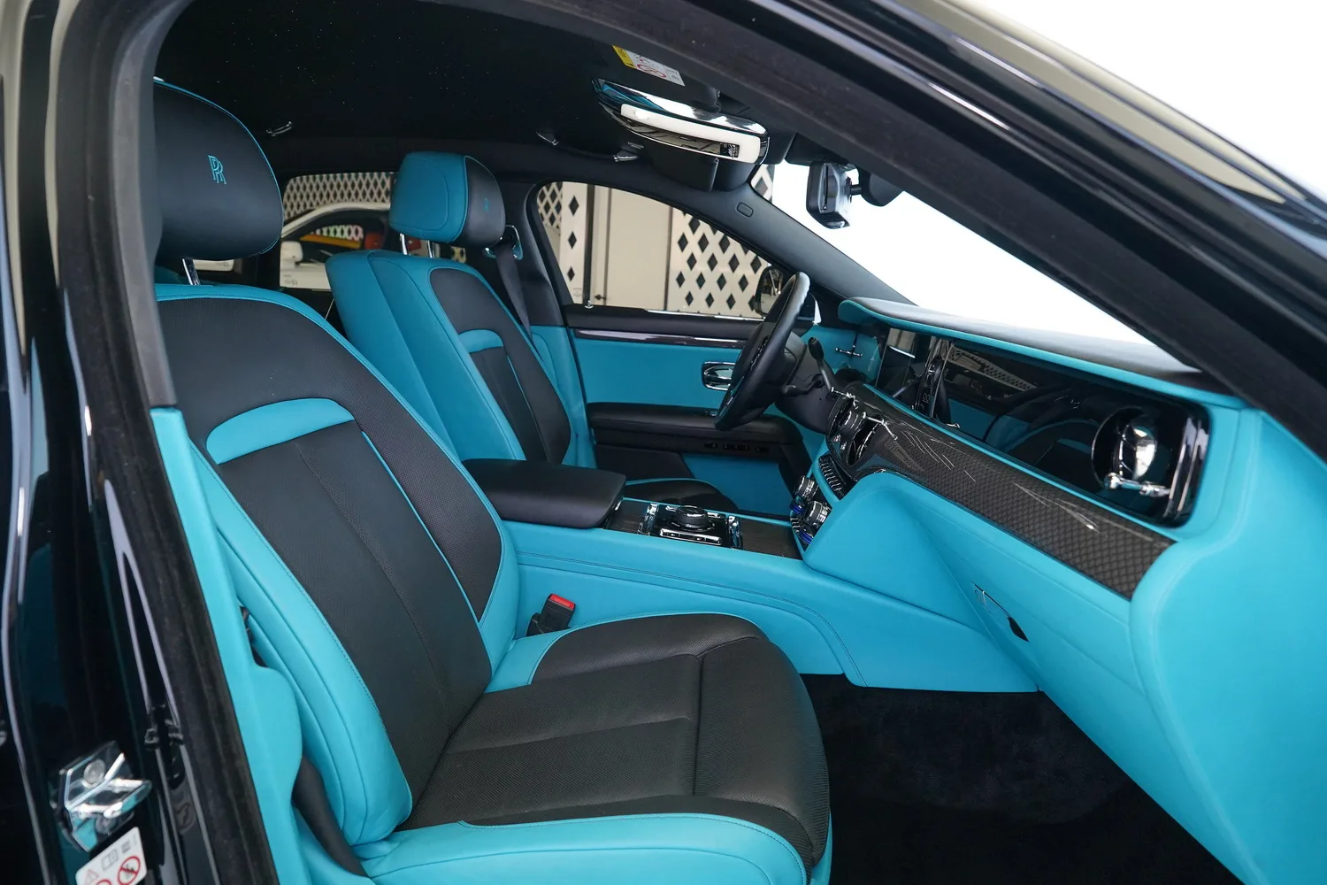 2022 Rolls-Royce Ghost Black Badge, 19/20