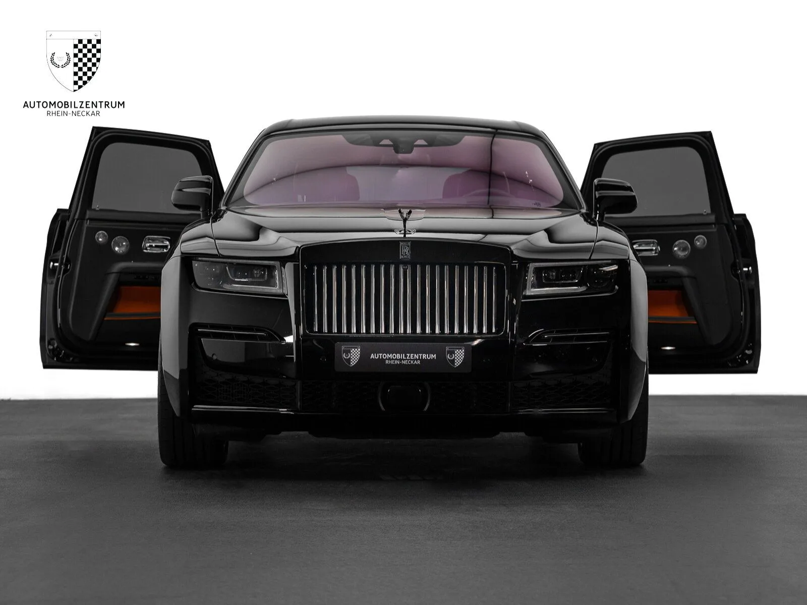 2022 Rolls-Royce Ghost Black Badge, 3/30