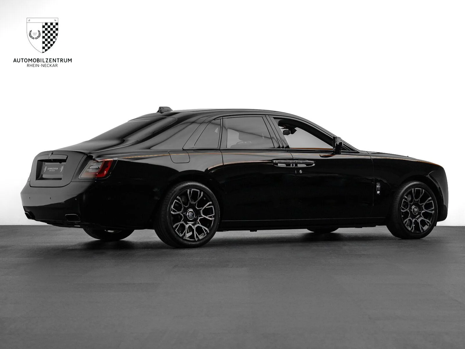 2022 Rolls-Royce Ghost Black Badge, 8/30
