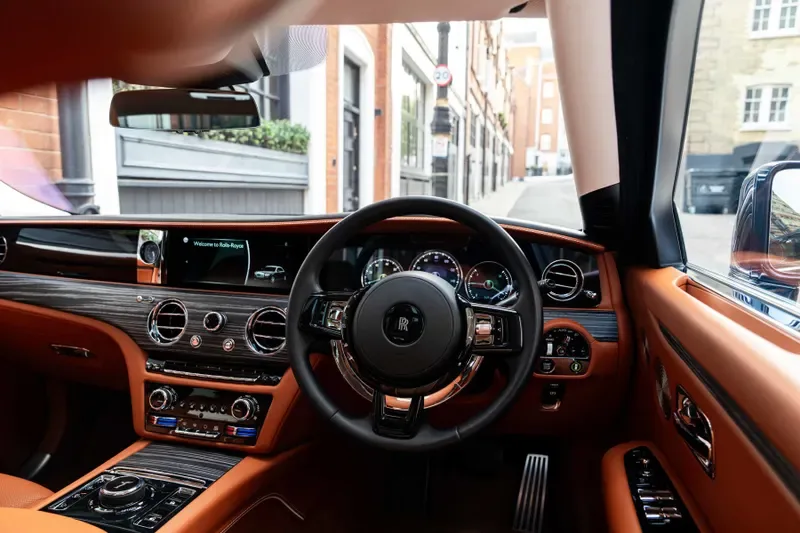 2022 Rolls-Royce Ghost Extended, 4/29