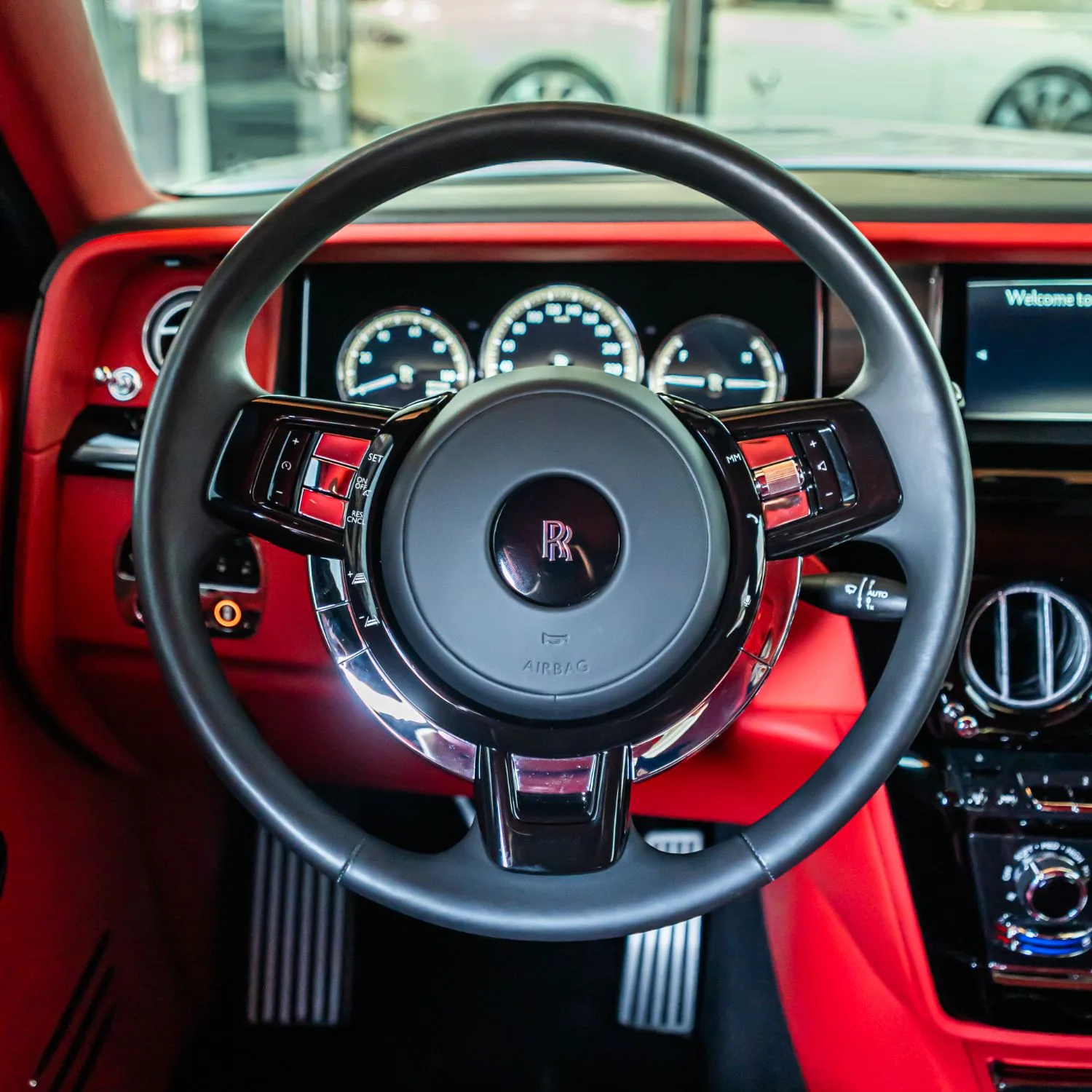 2022 Rolls-Royce Phantom Extended angeboten von einem Fachhändler in Dubai, Vereinigte Arabische Emirate, Foto 7 von 26