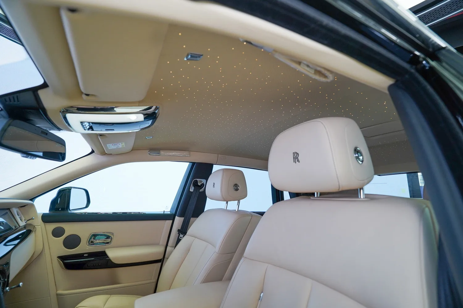 2022 Rolls-Royce Phantom VIII, 7/16