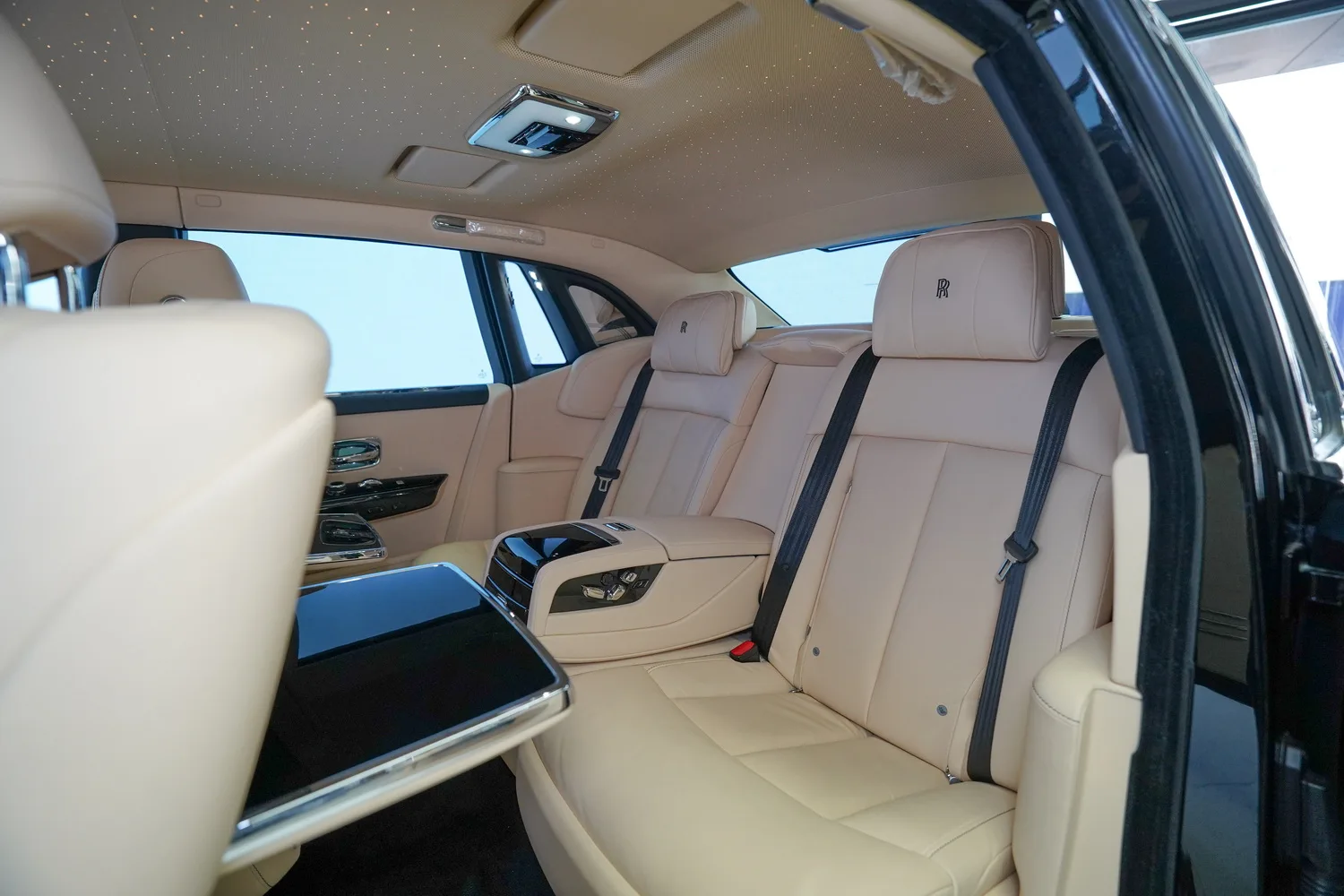 2022 Rolls-Royce Phantom VIII, 9/16