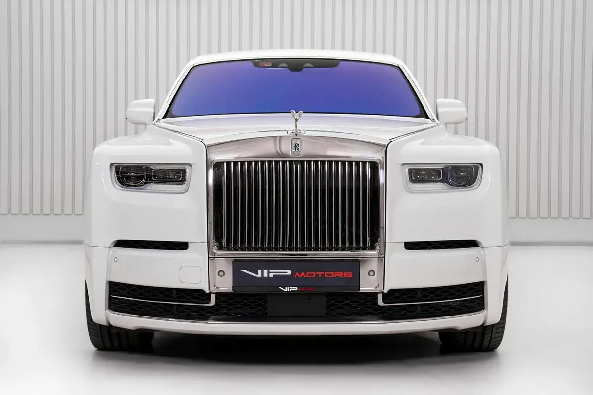 2022 Rolls-Royce Phantom, 2/13
