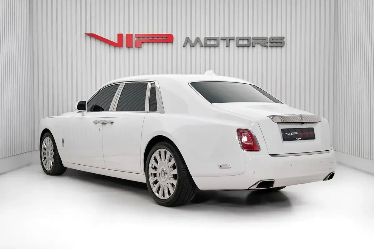 2022 Rolls-Royce Phantom, 6/13