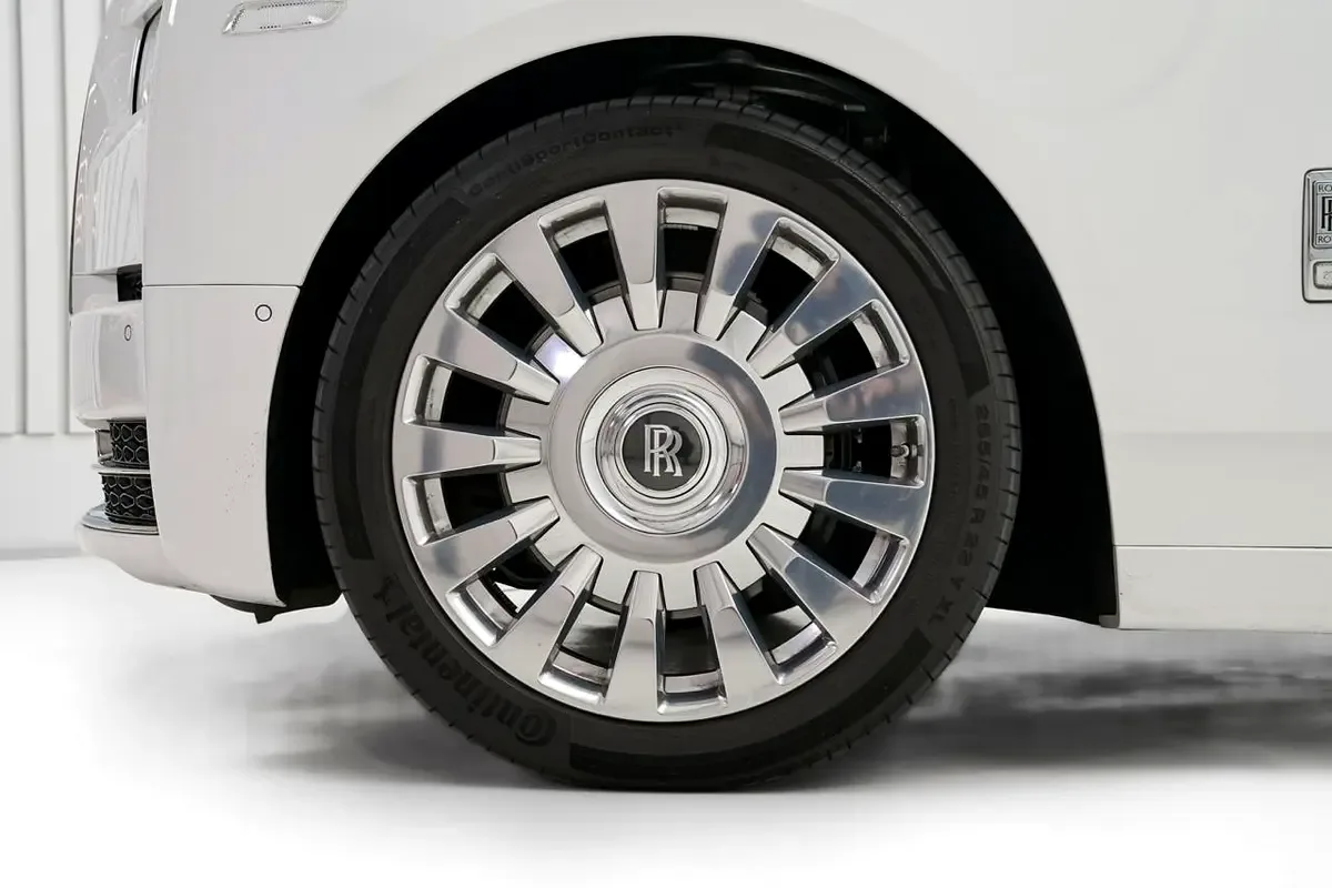 2022 Rolls-Royce Phantom, 9/13