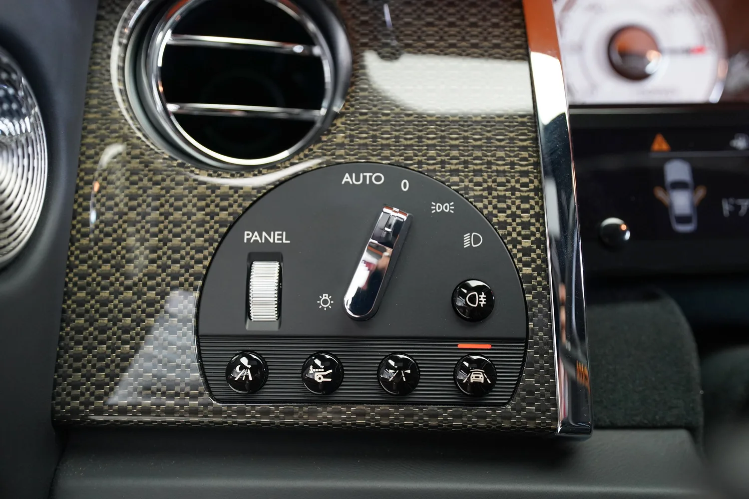 2022 Rolls-Royce Wraith Black Badge, 2/16