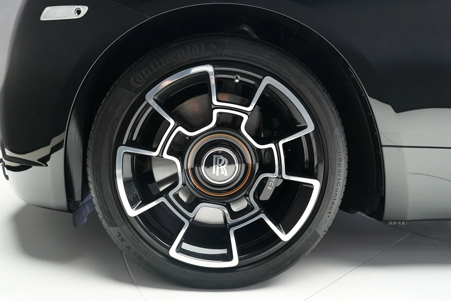 2022 Rolls-Royce Wraith Black Badge, 12/16