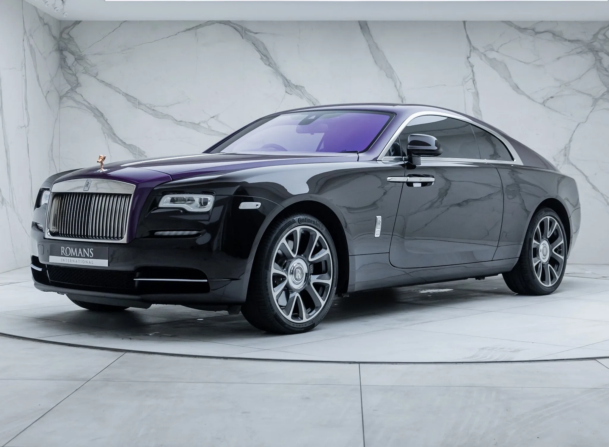 2022 Rolls-Royce Wraith proposée par un concessionnaire spécialisé à Banstead, Royaume-Uni, photo principale