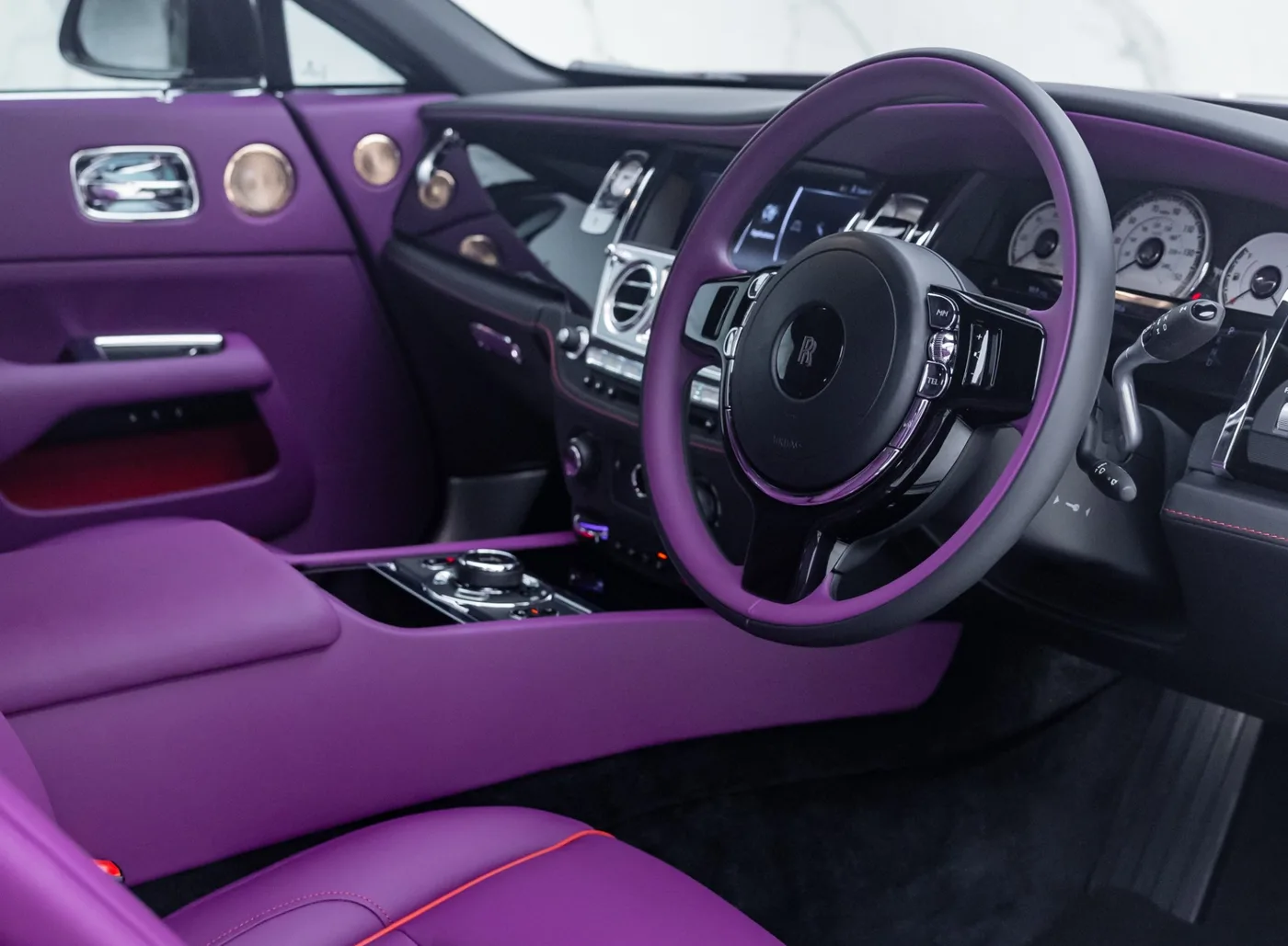 2022 Rolls-Royce Wraith offered by a specialist dealer in Banstead, United Kingdom, photo 13 of 15