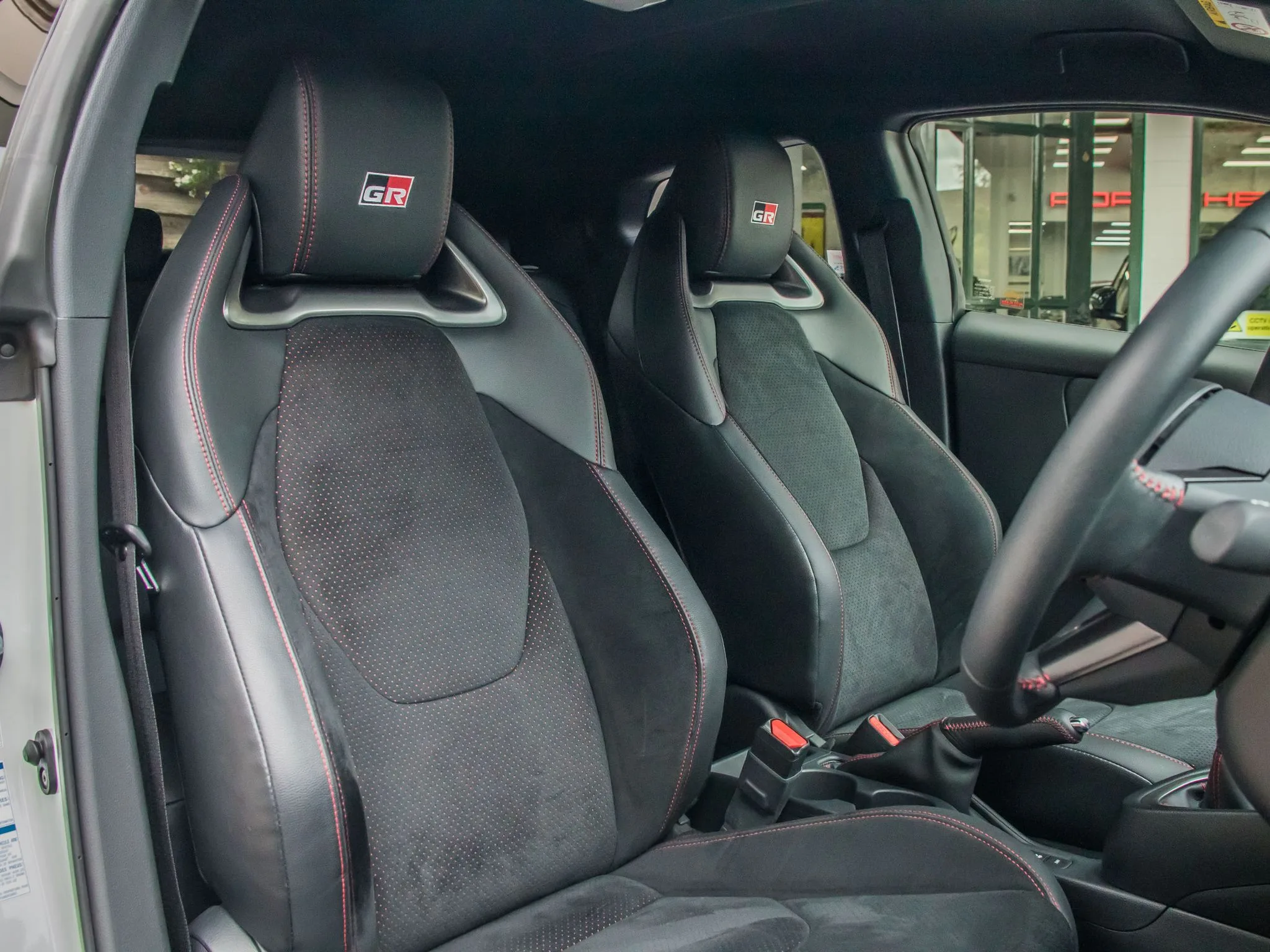2022 Toyota GR Yaris Convenience Pack, 17/23