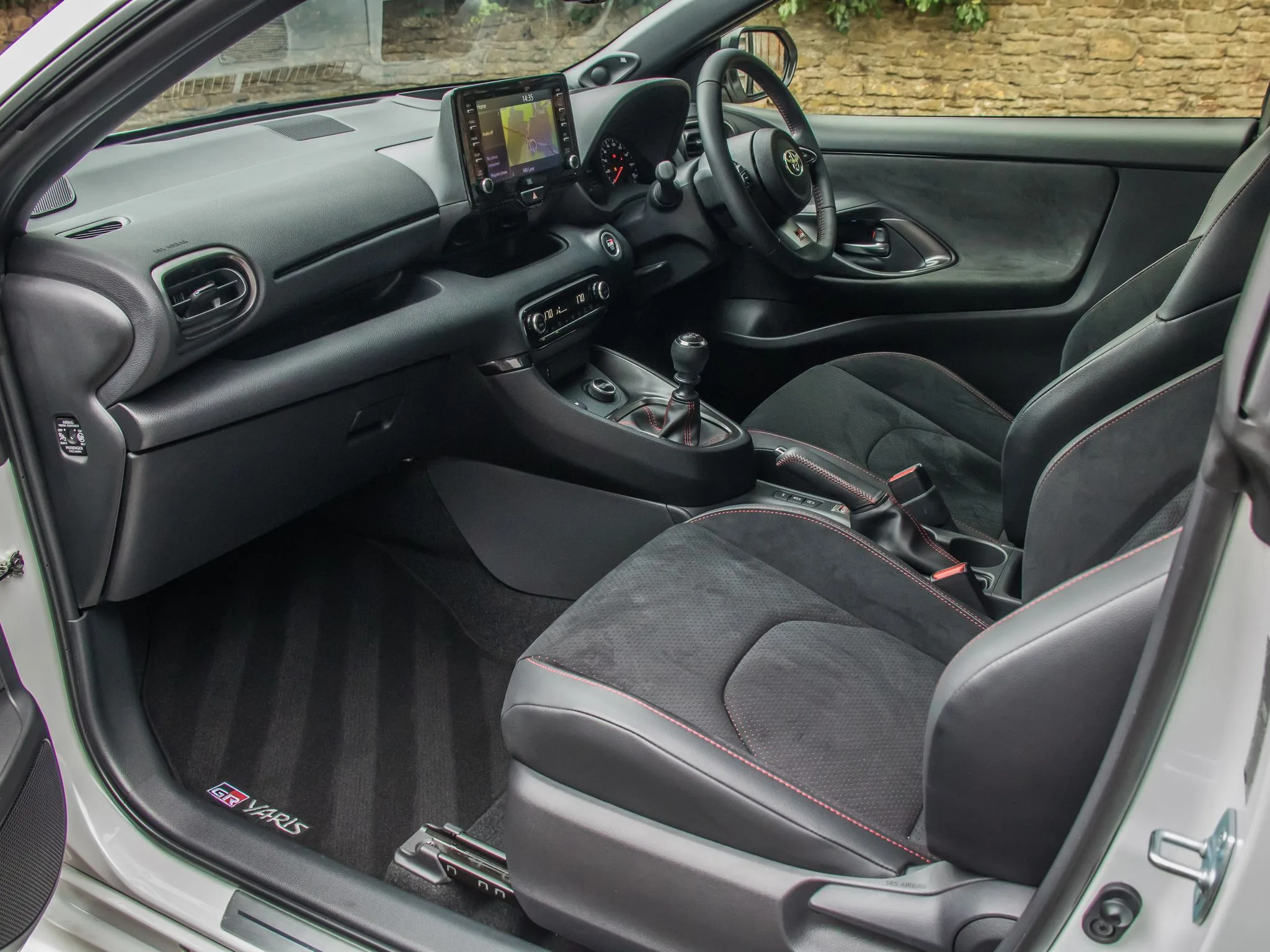 2022 Toyota GR Yaris Convenience Pack, 19/23
